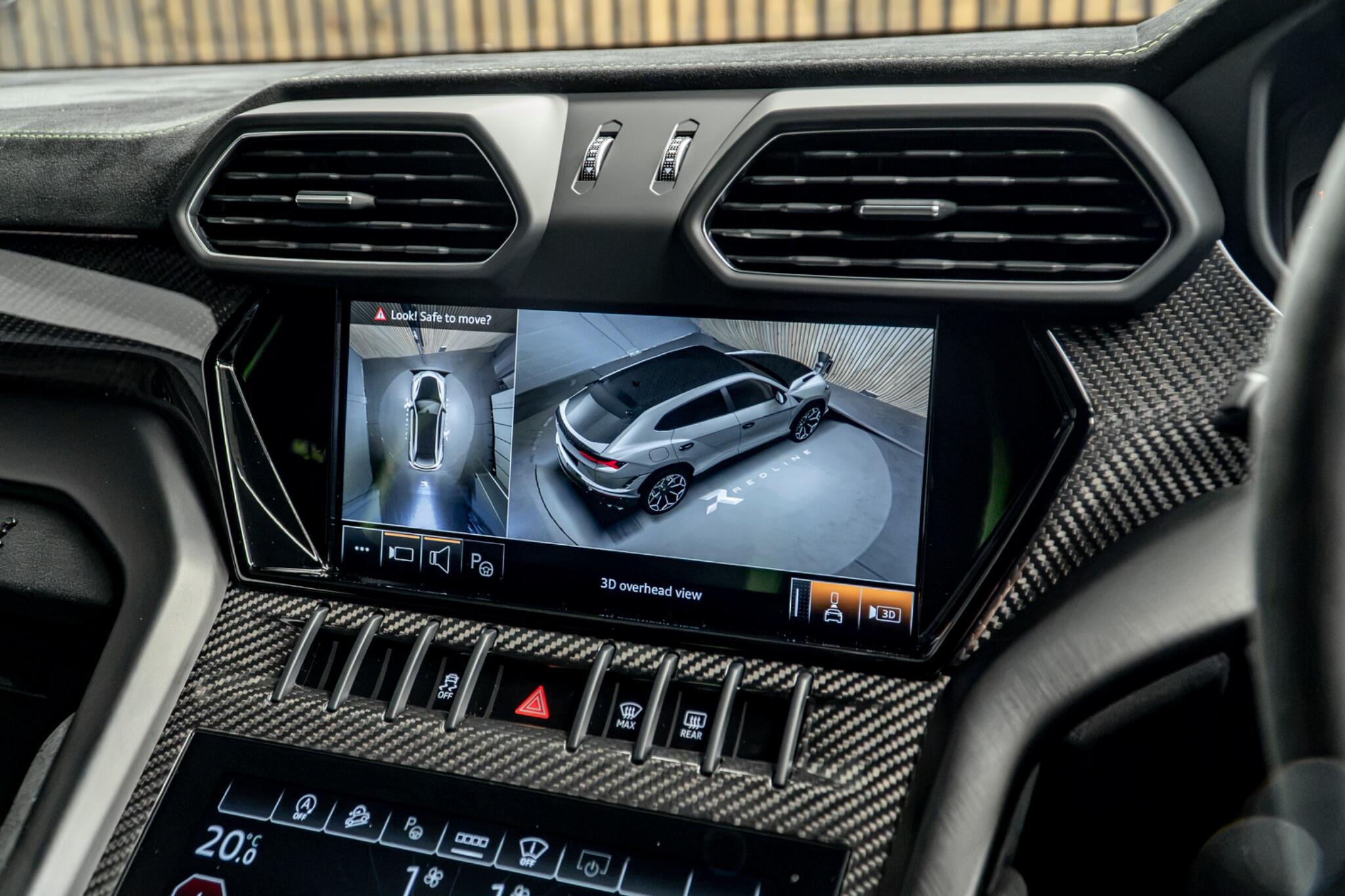 Lamborghini Urus view 27