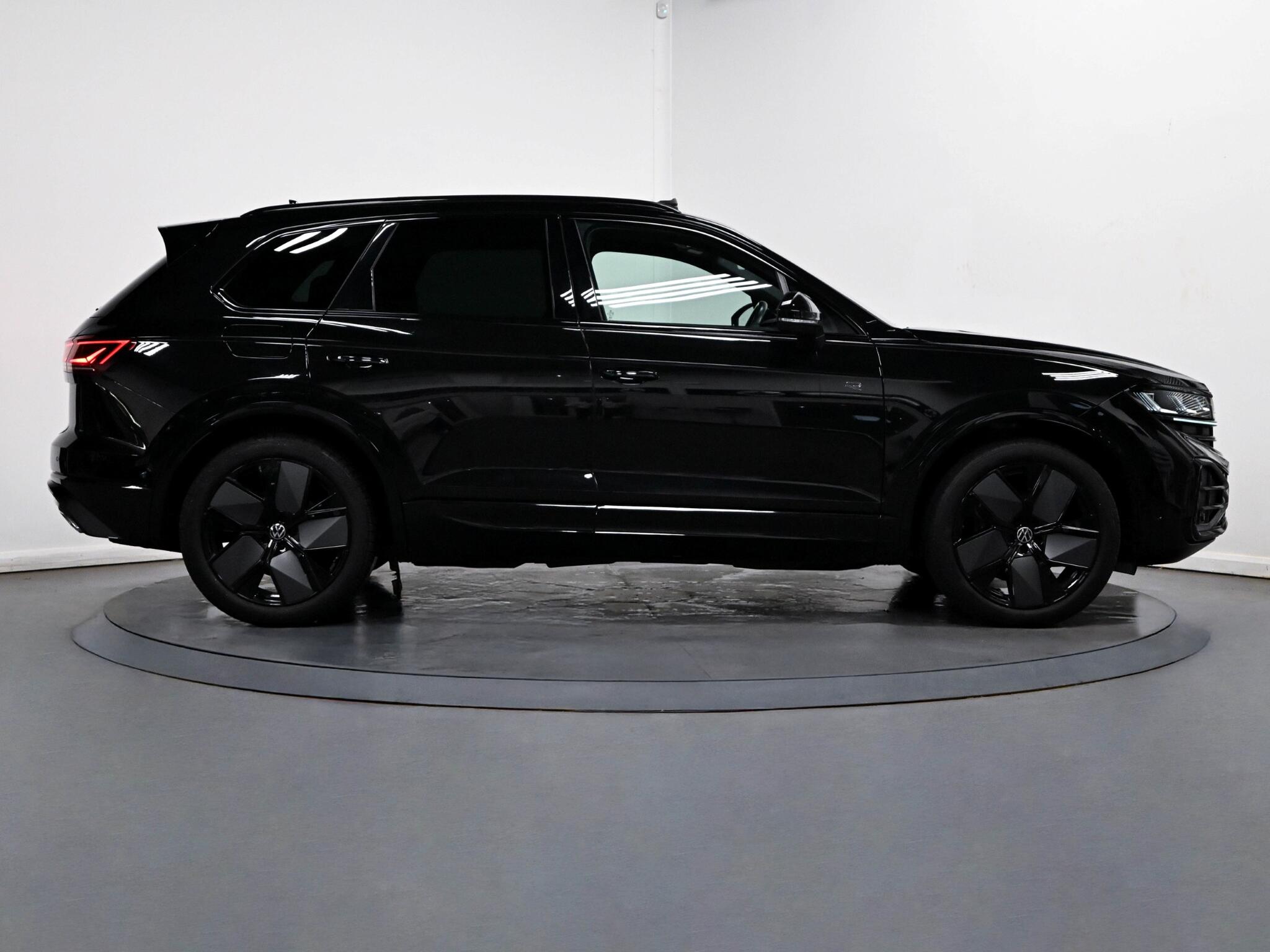 Volkswagen Touareg view 37