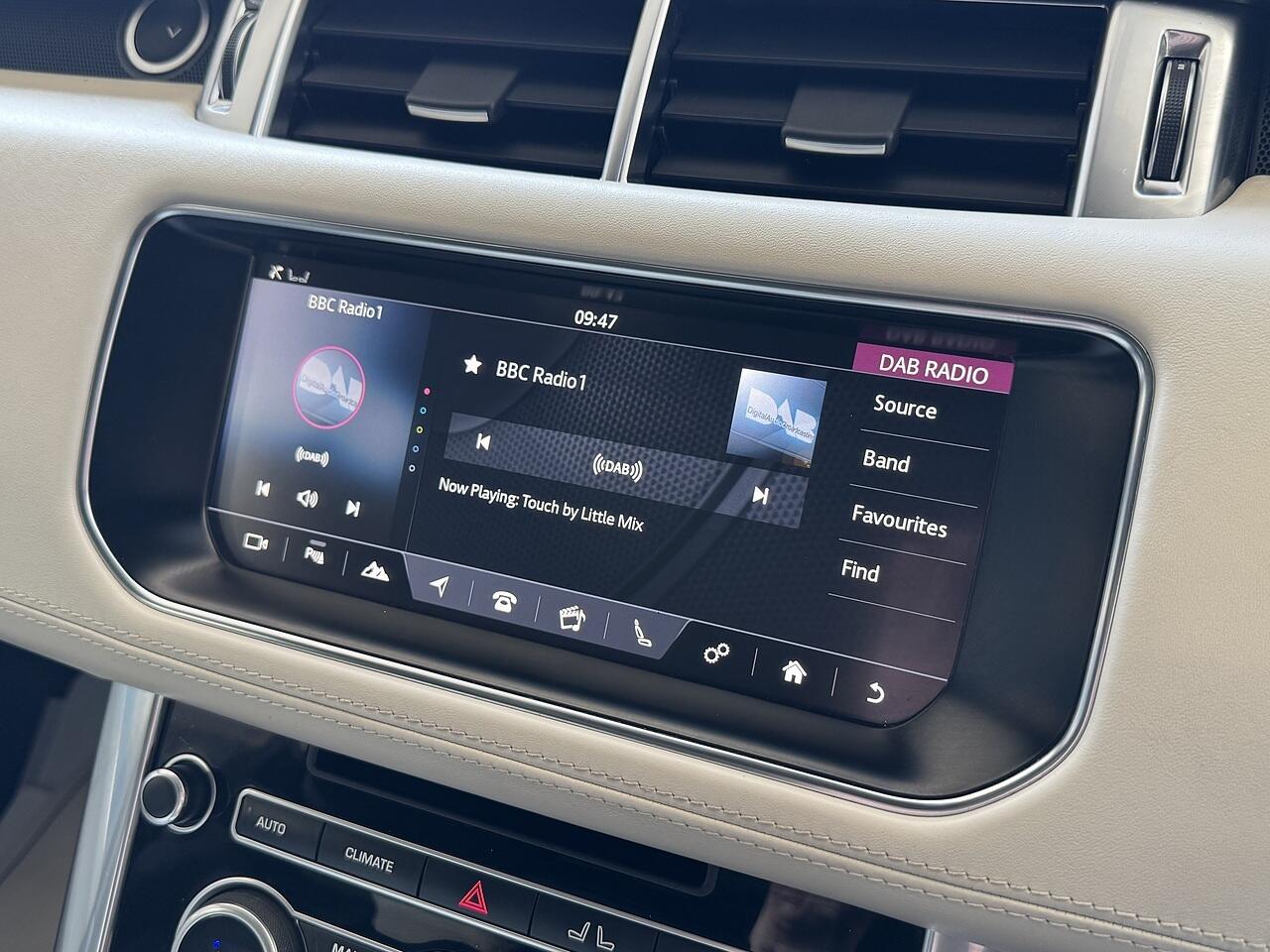 Land Rover Range Rover Sport view 17