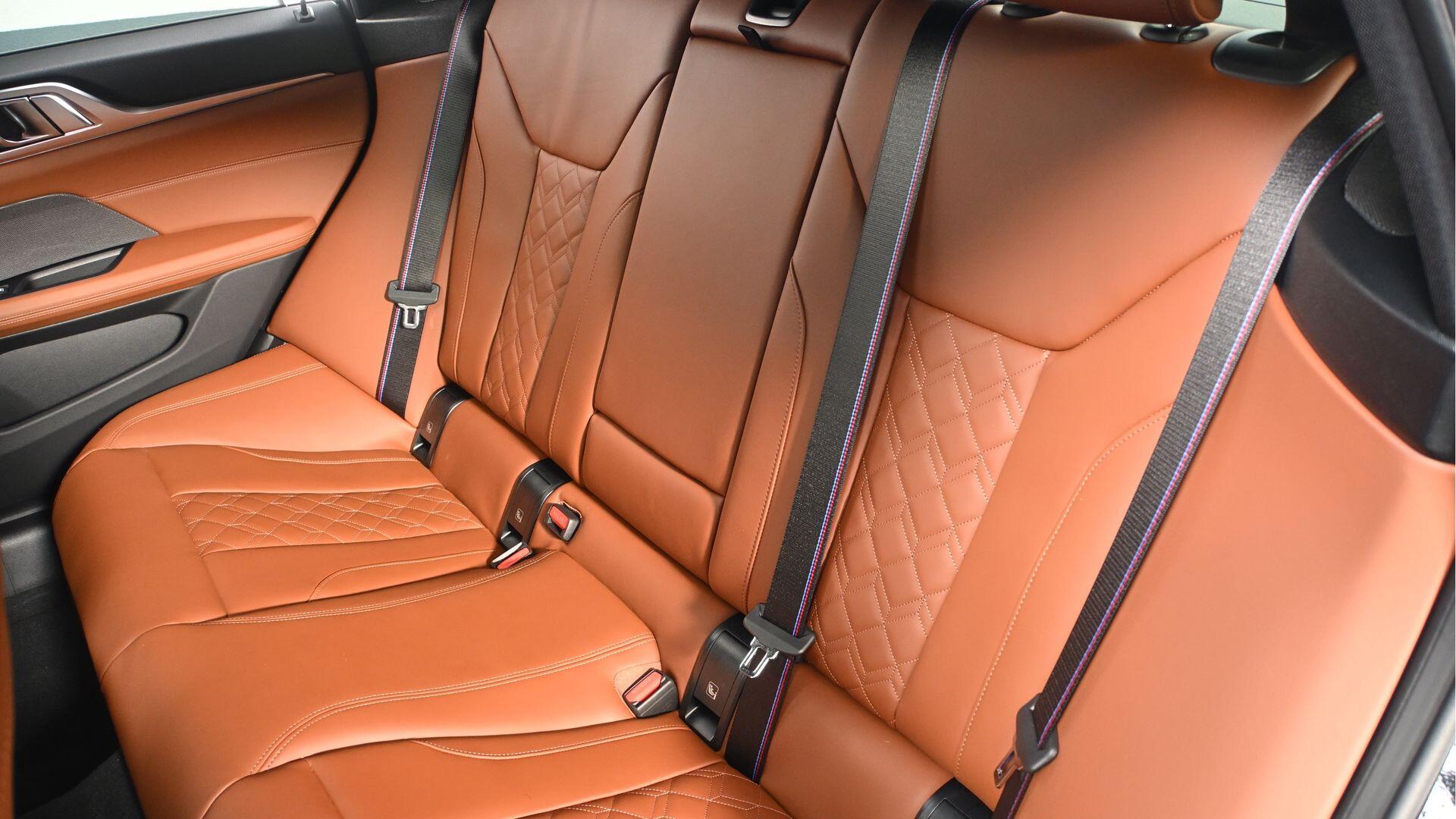 BMW i4 view 22