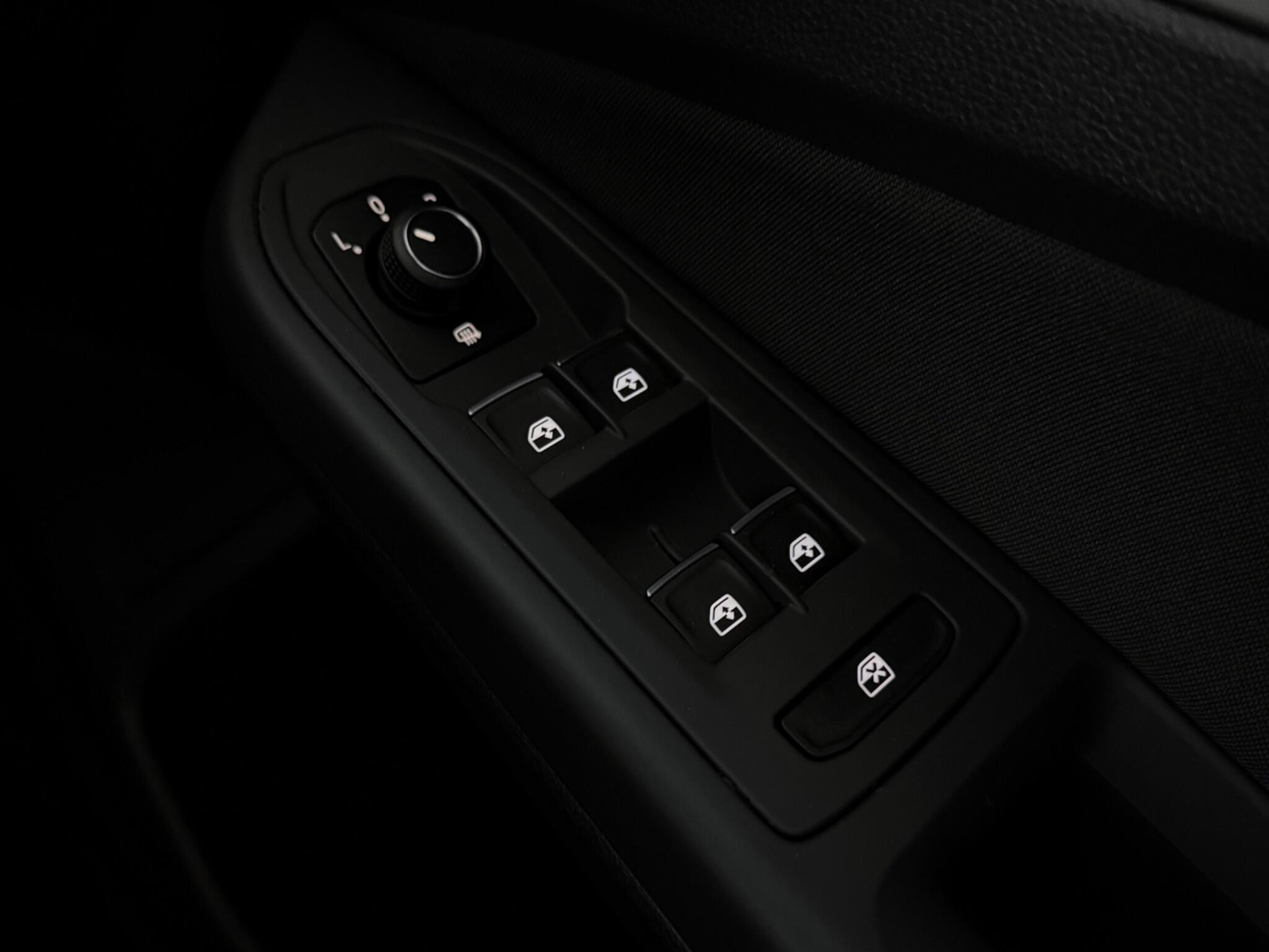 Volkswagen Golf view 19