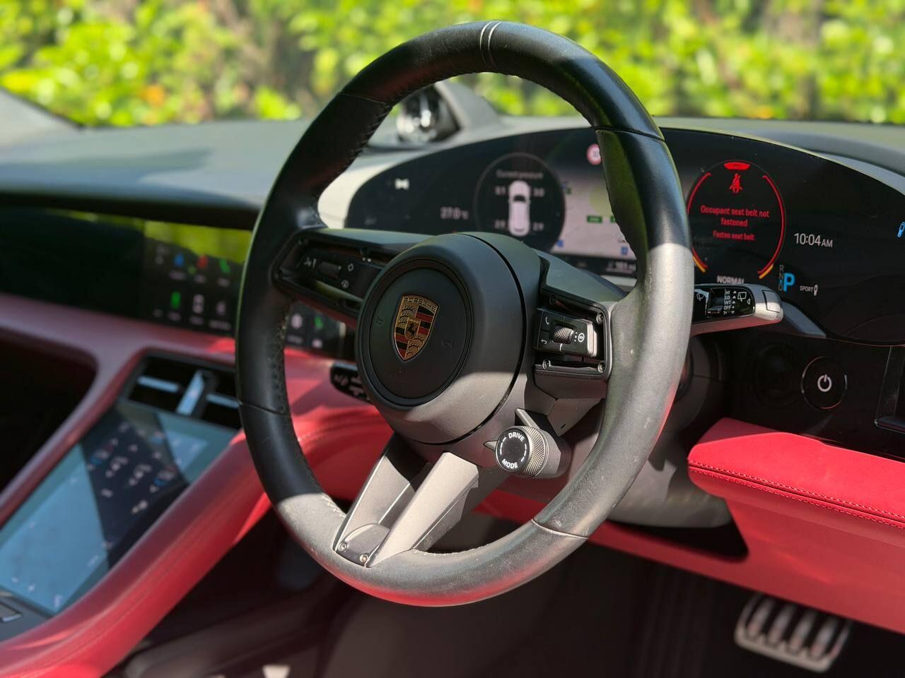 Porsche Taycan view 9