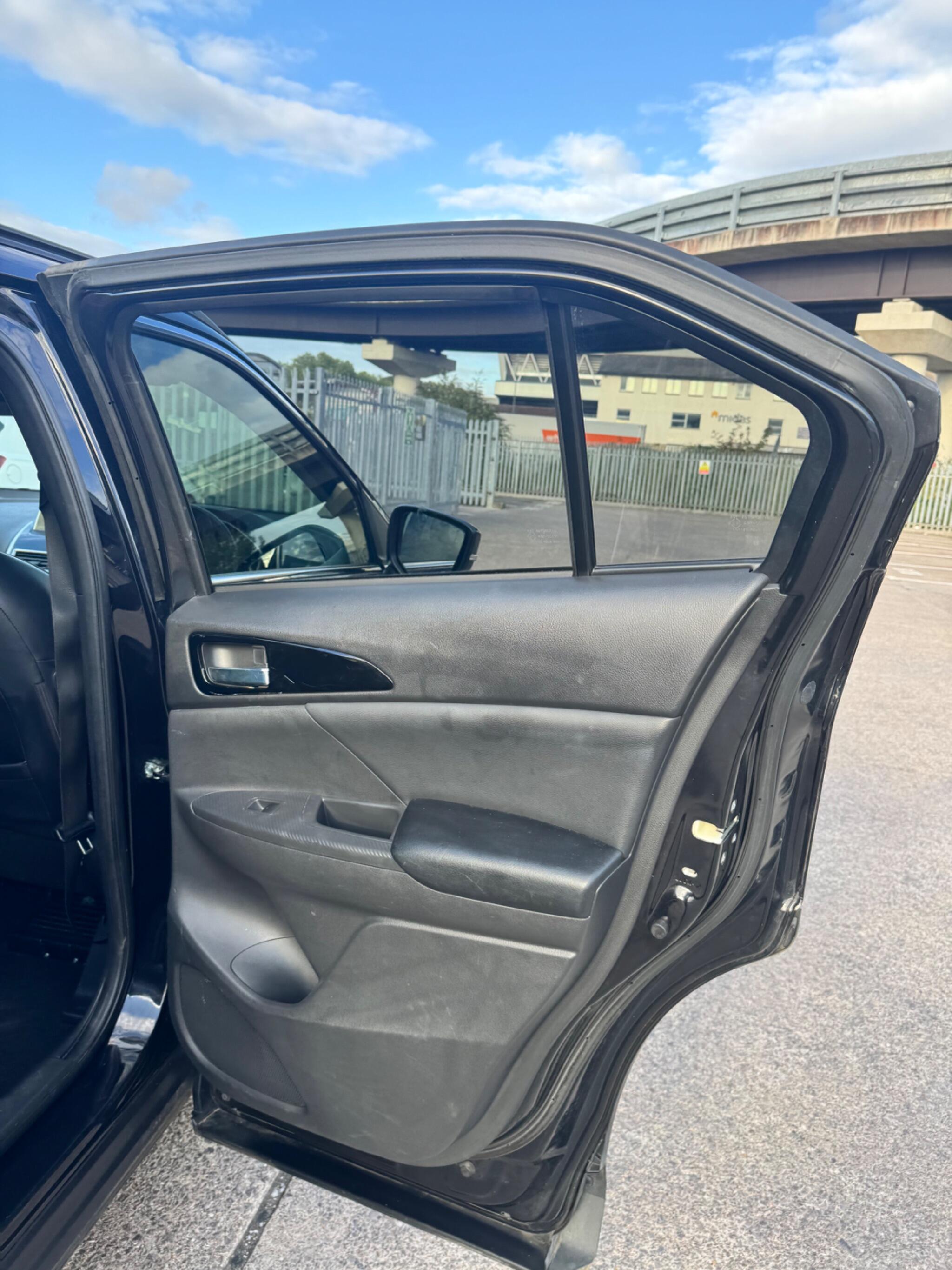 Mitsubishi Eclipse Cross view 35