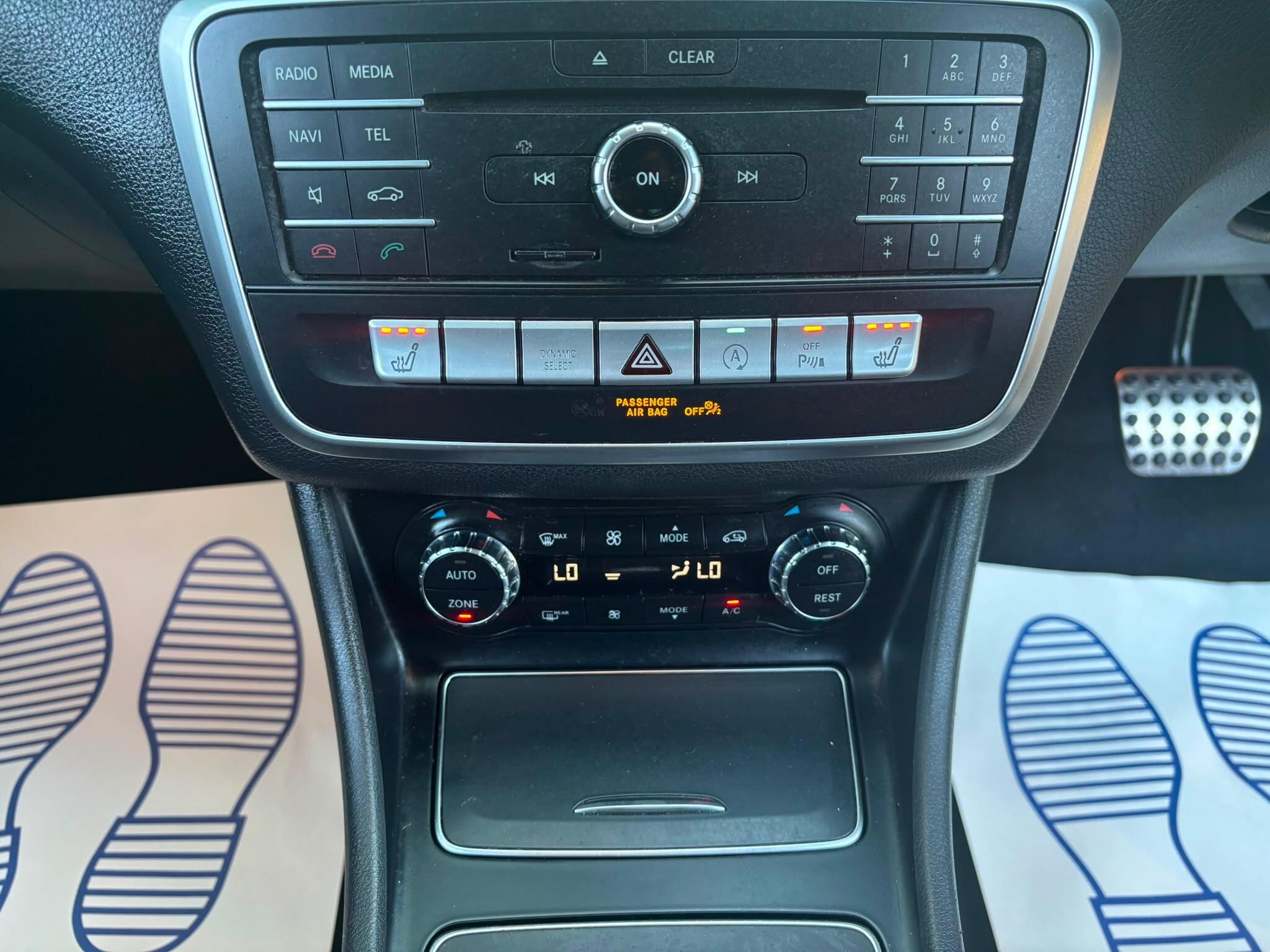 Mercedes-Benz Gla view 20