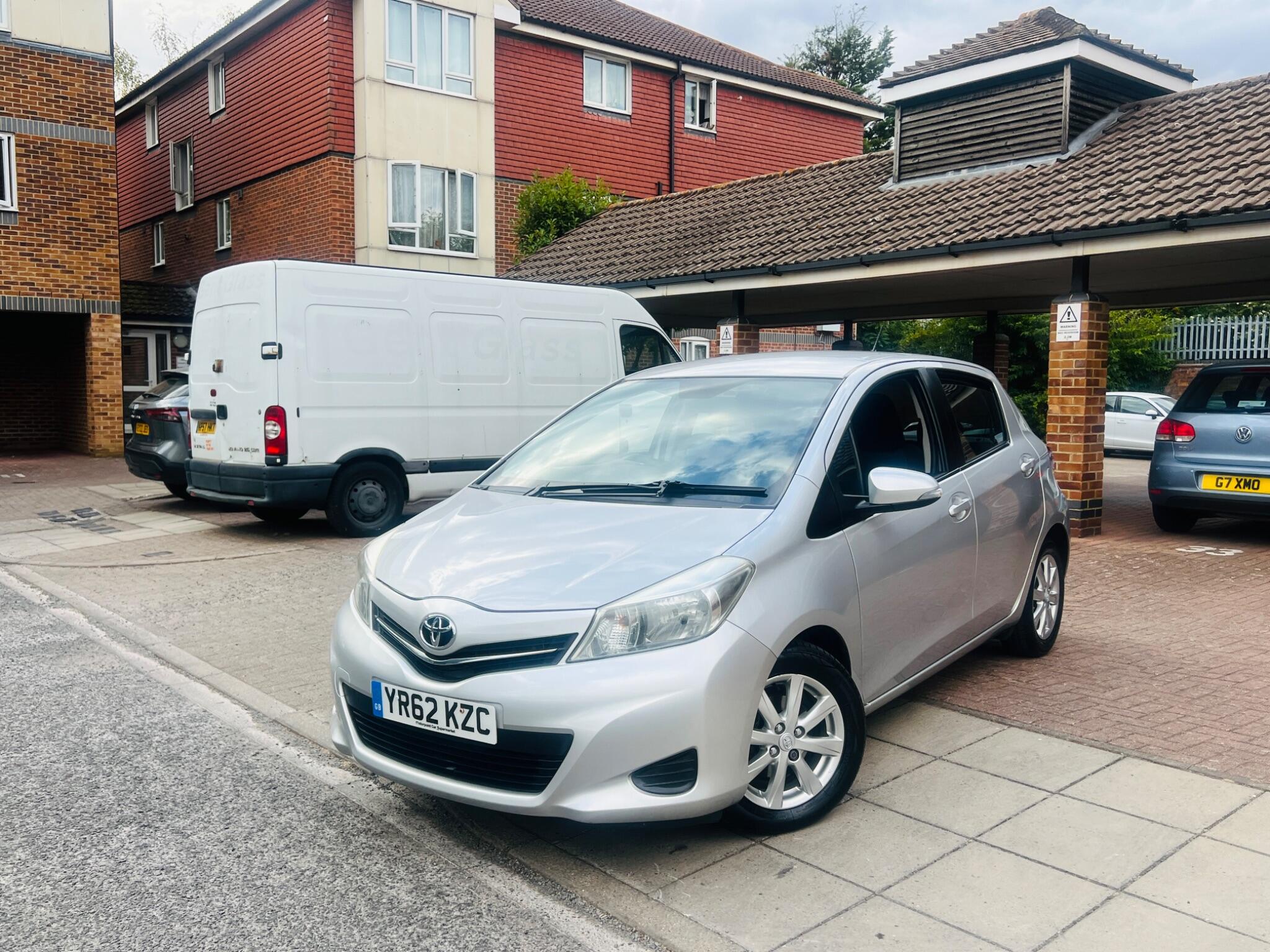 Toyota Yaris view 2