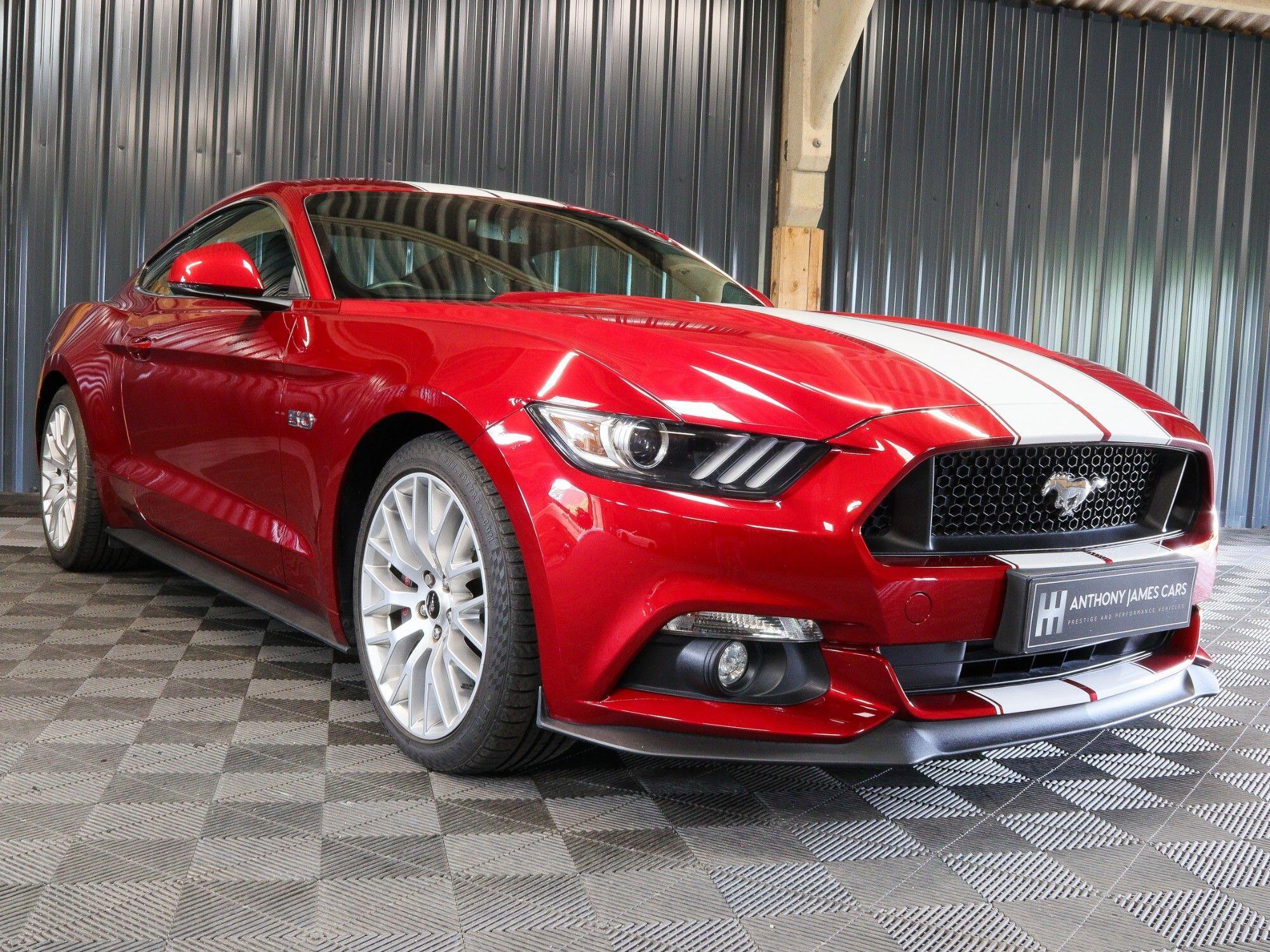 Ford Mustang view 45