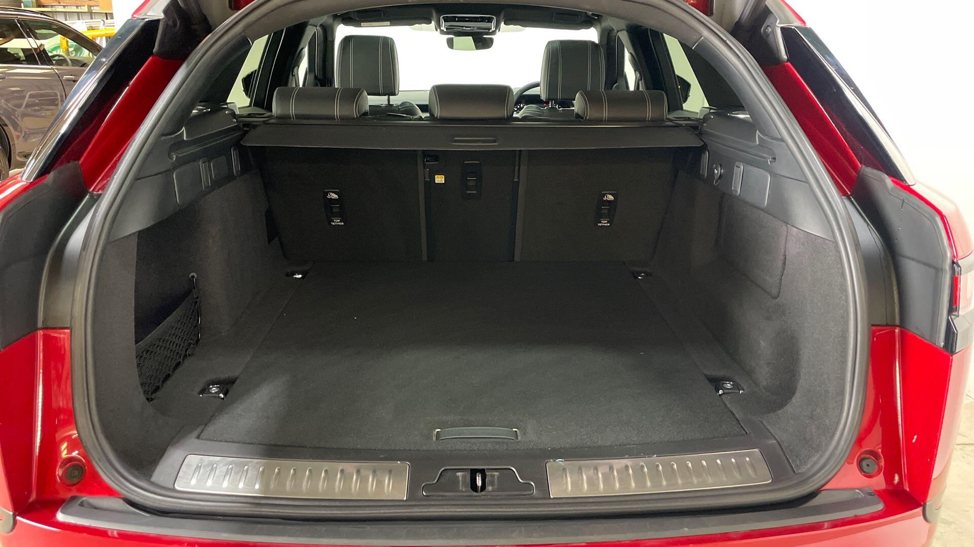 Land Rover Range Rover Velar view 10