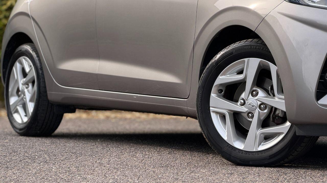 Hyundai i10 view 7