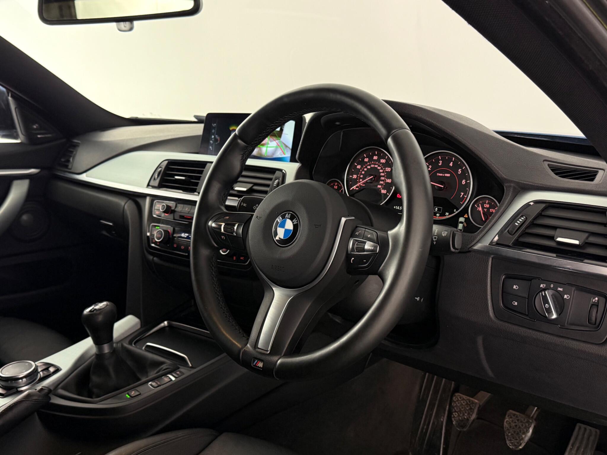 BMW 4 Series view 3