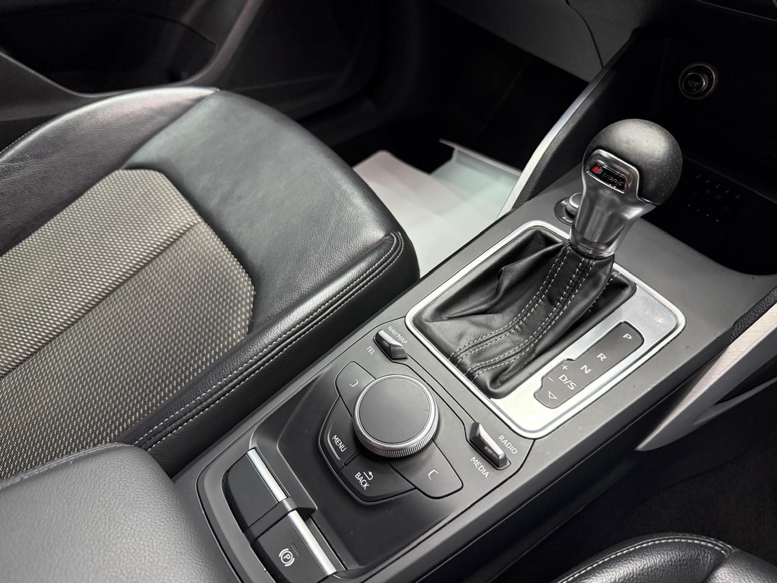 Audi Q2 view 10