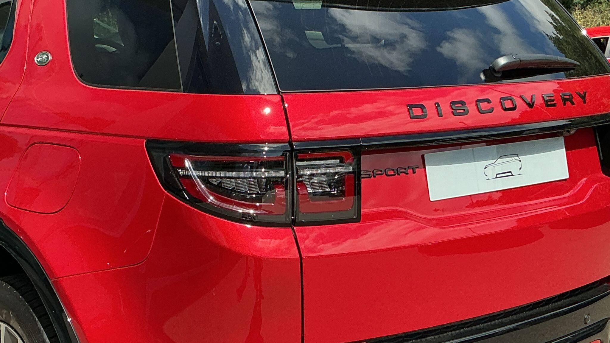 Land Rover Discovery Sport view 26