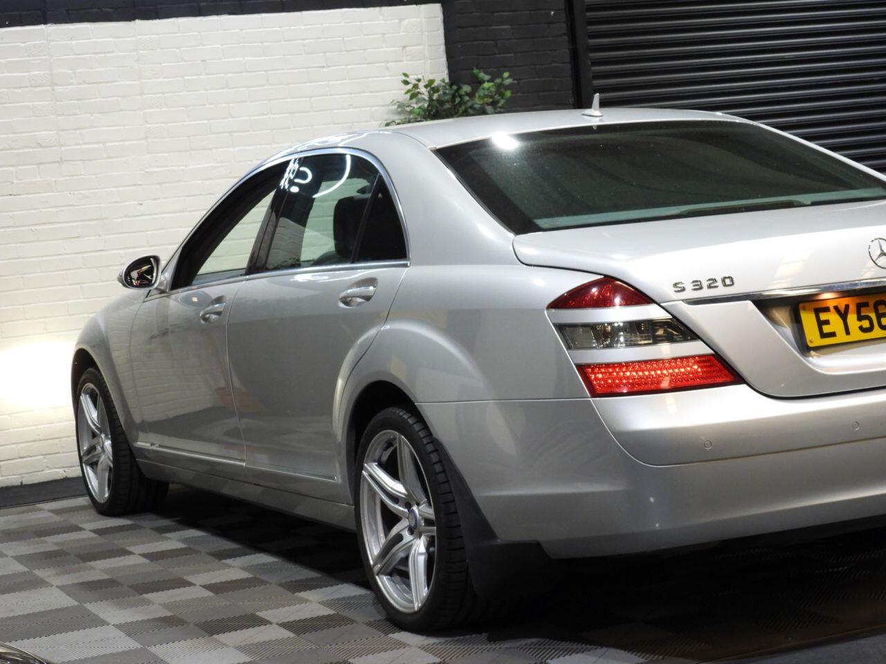 Mercedes-Benz S-Class view 3