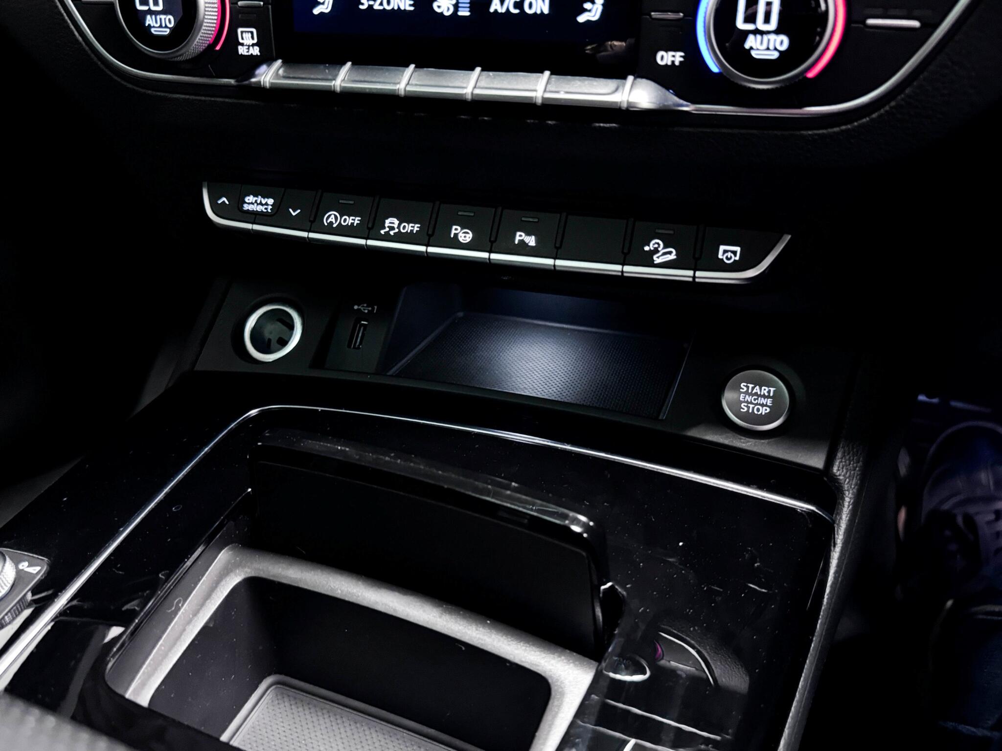 Audi Q5 view 42