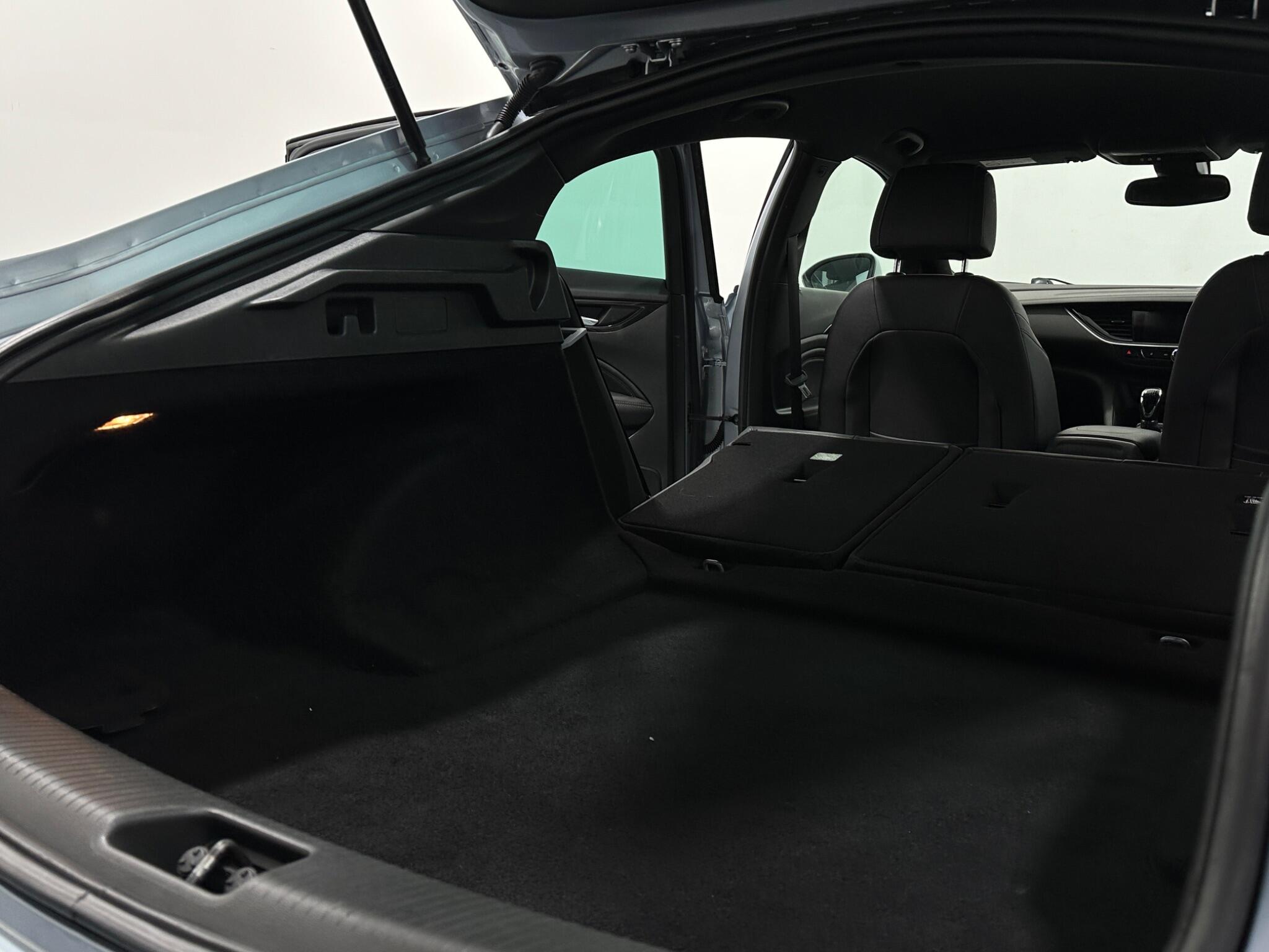 Vauxhall Insignia view 41