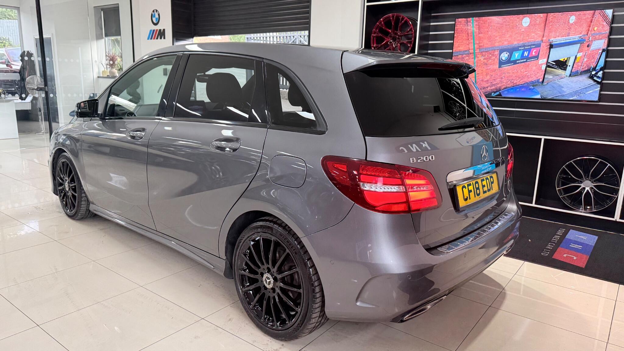 Mercedes-Benz B-Class view 35