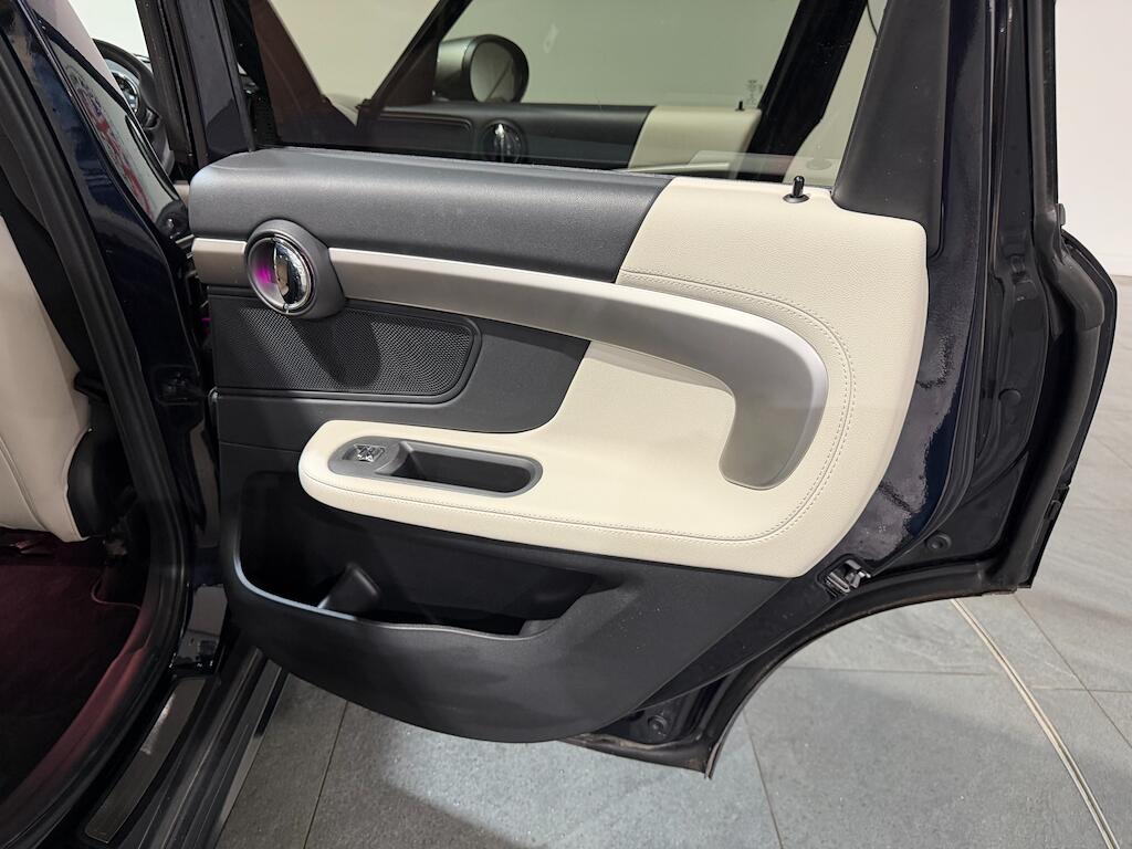 Mini Countryman view 15
