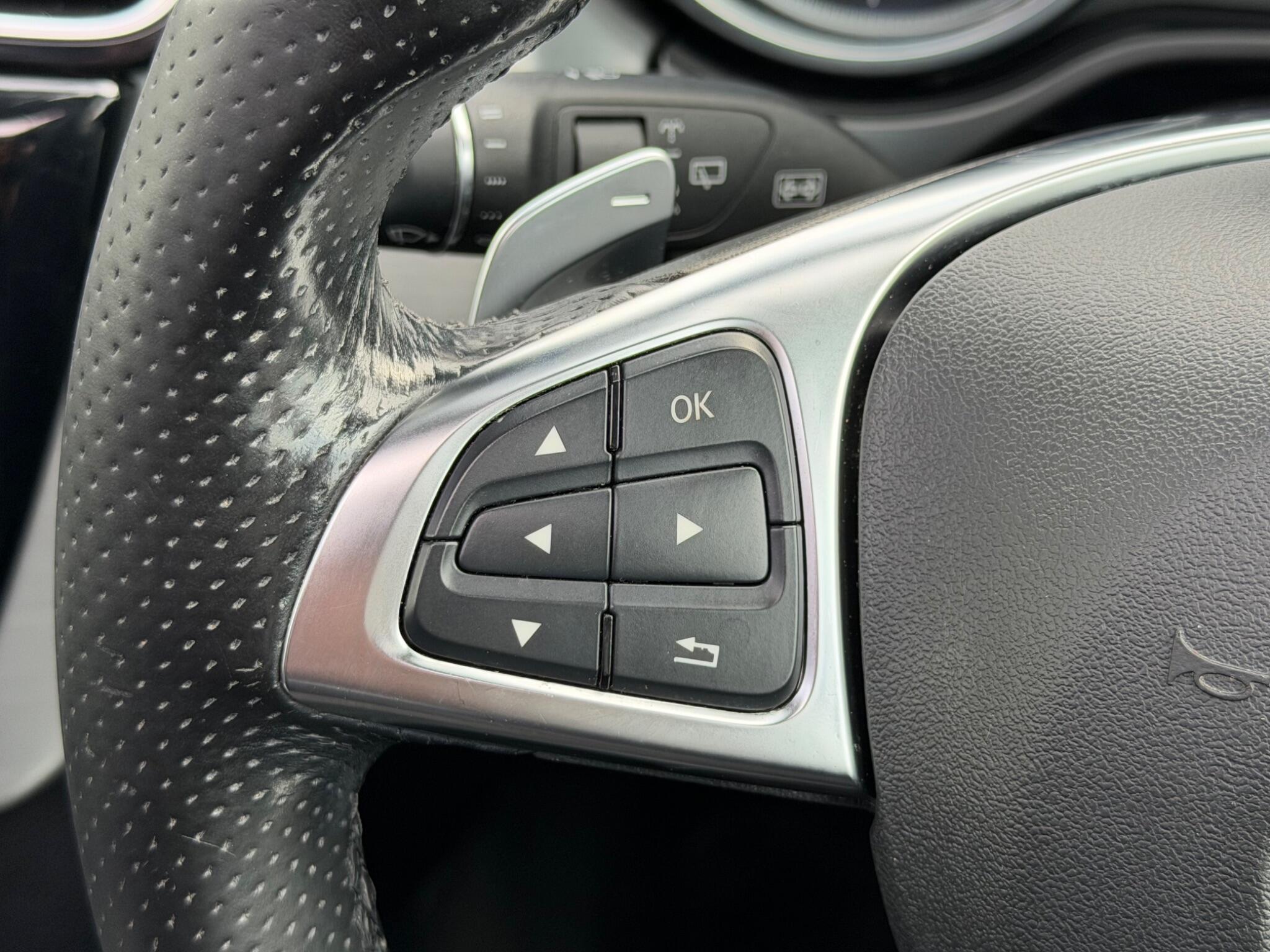 Mercedes-Benz GLE view 30