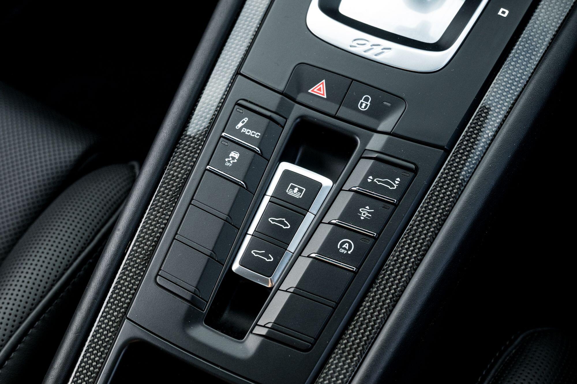 Porsche 911 view 61