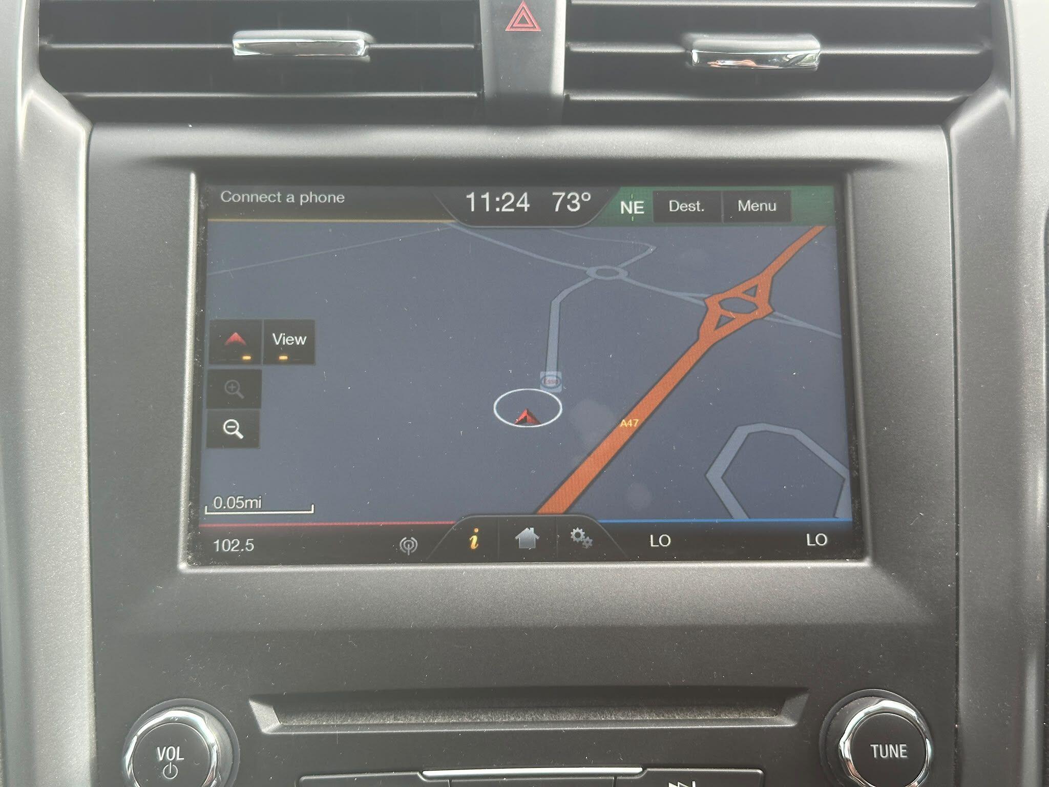 Ford Mondeo view 13