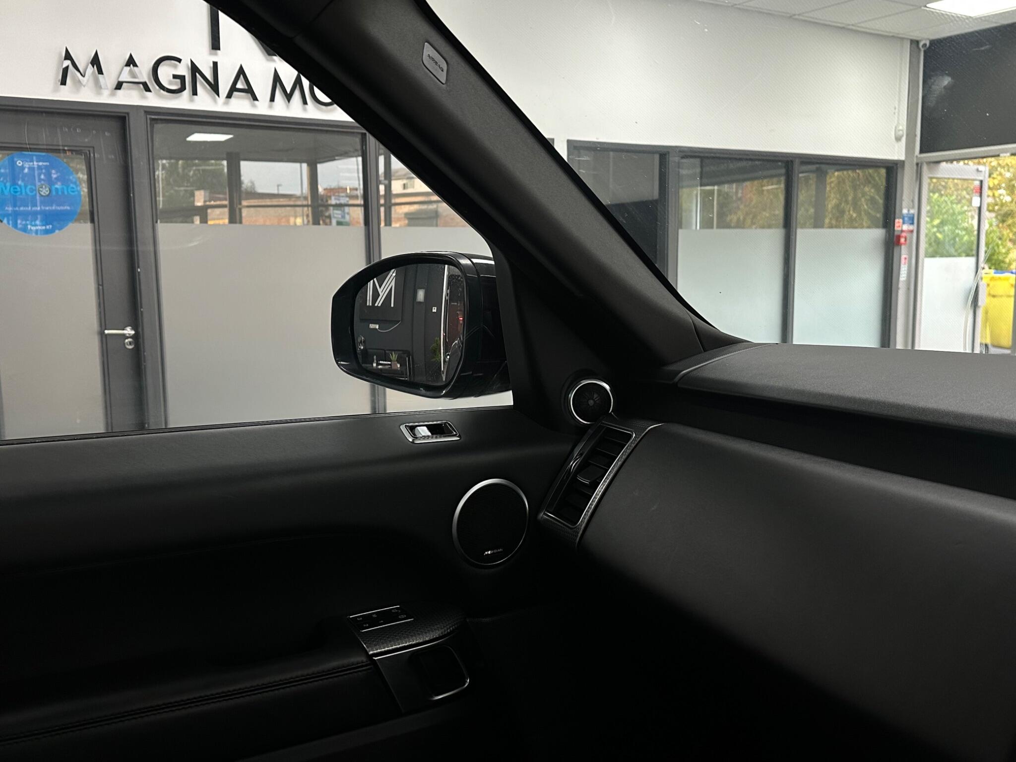 Land Rover Range Rover Sport view 35