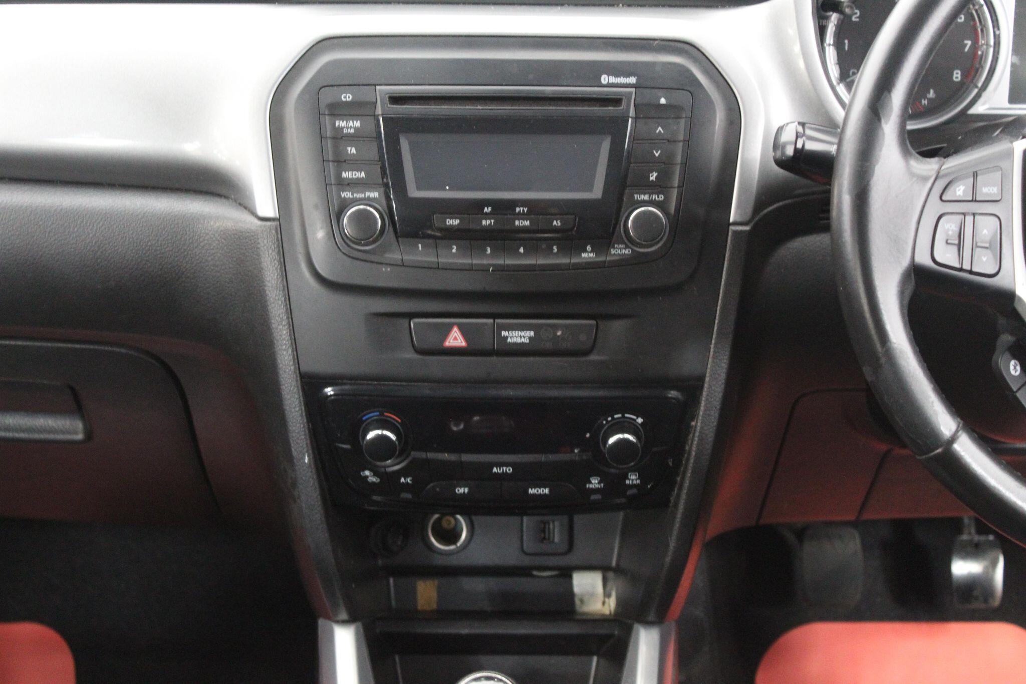 Suzuki Vitara view 36