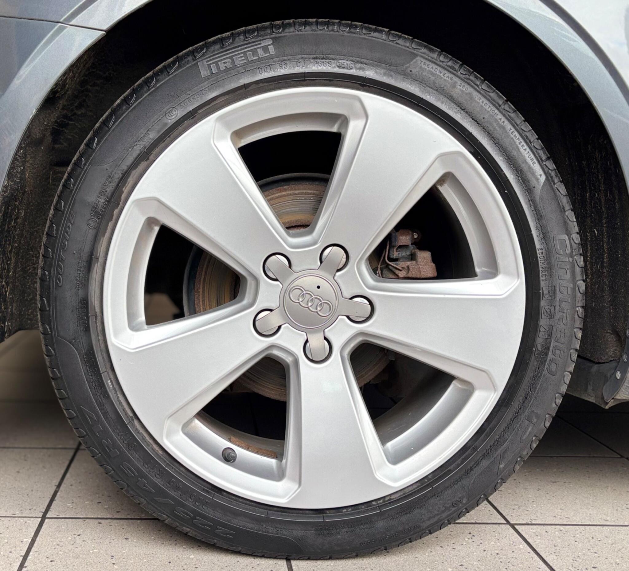 Audi A3 view 16