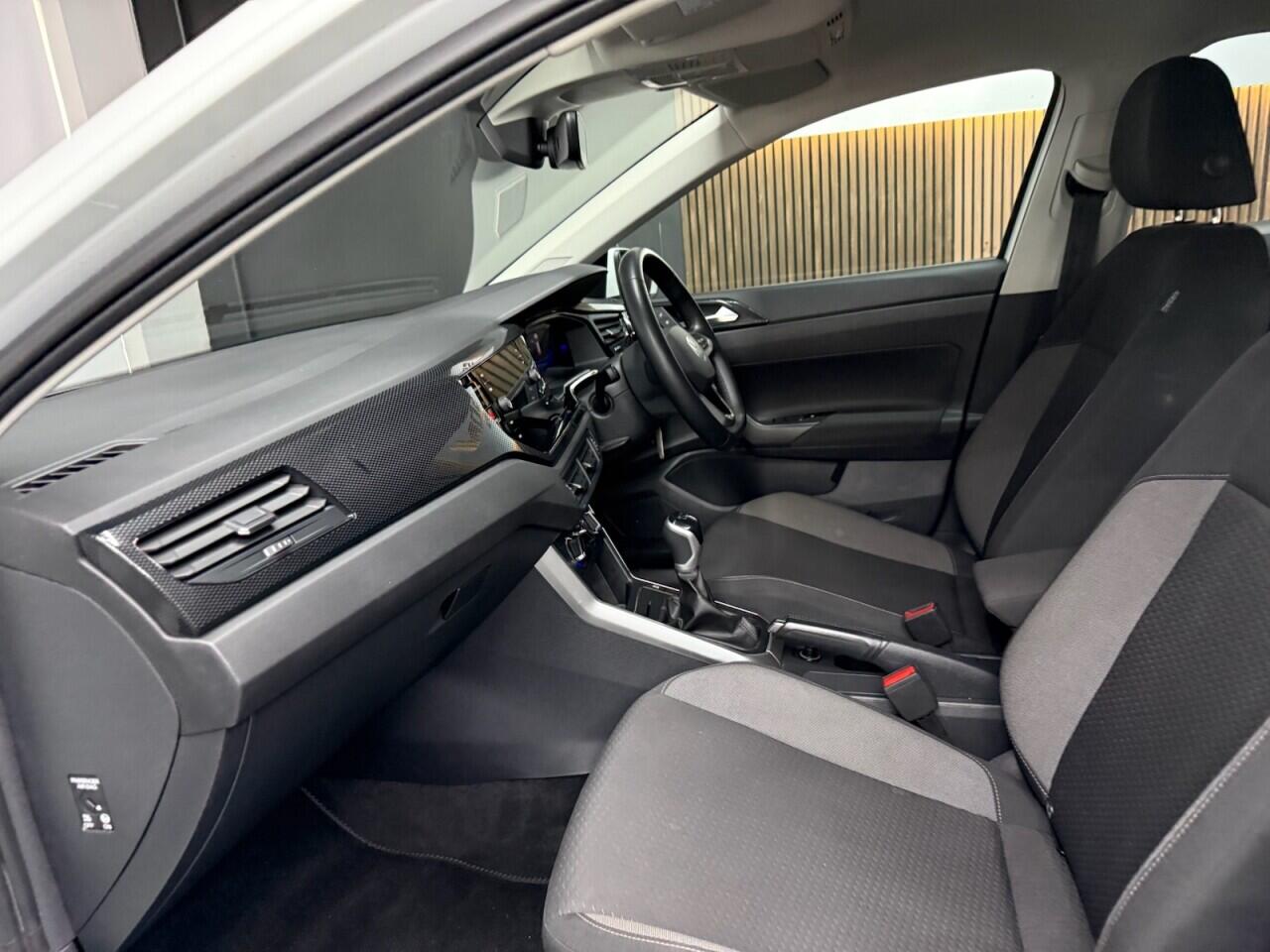 Volkswagen Polo view 27