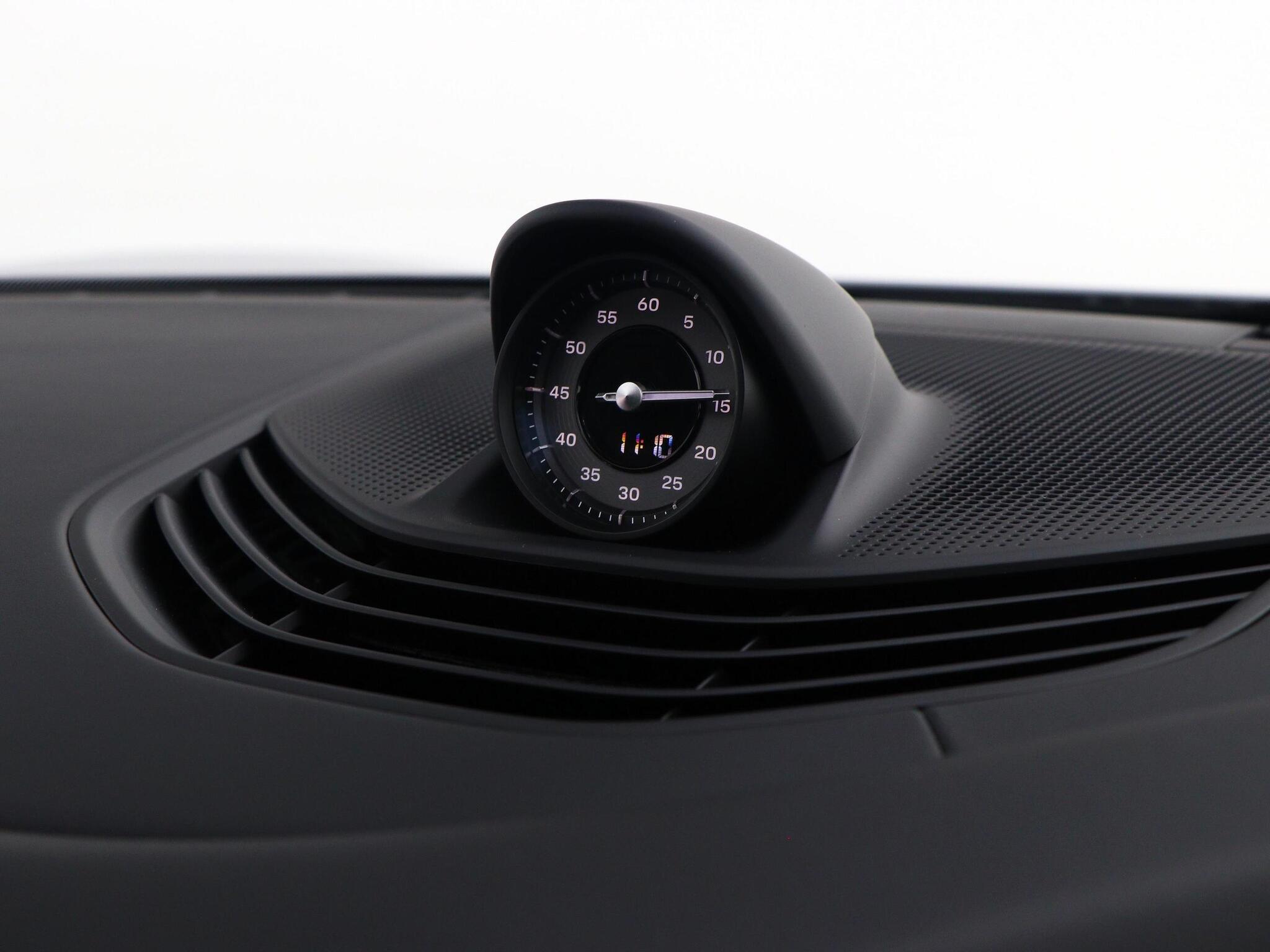 Porsche Taycan view 49