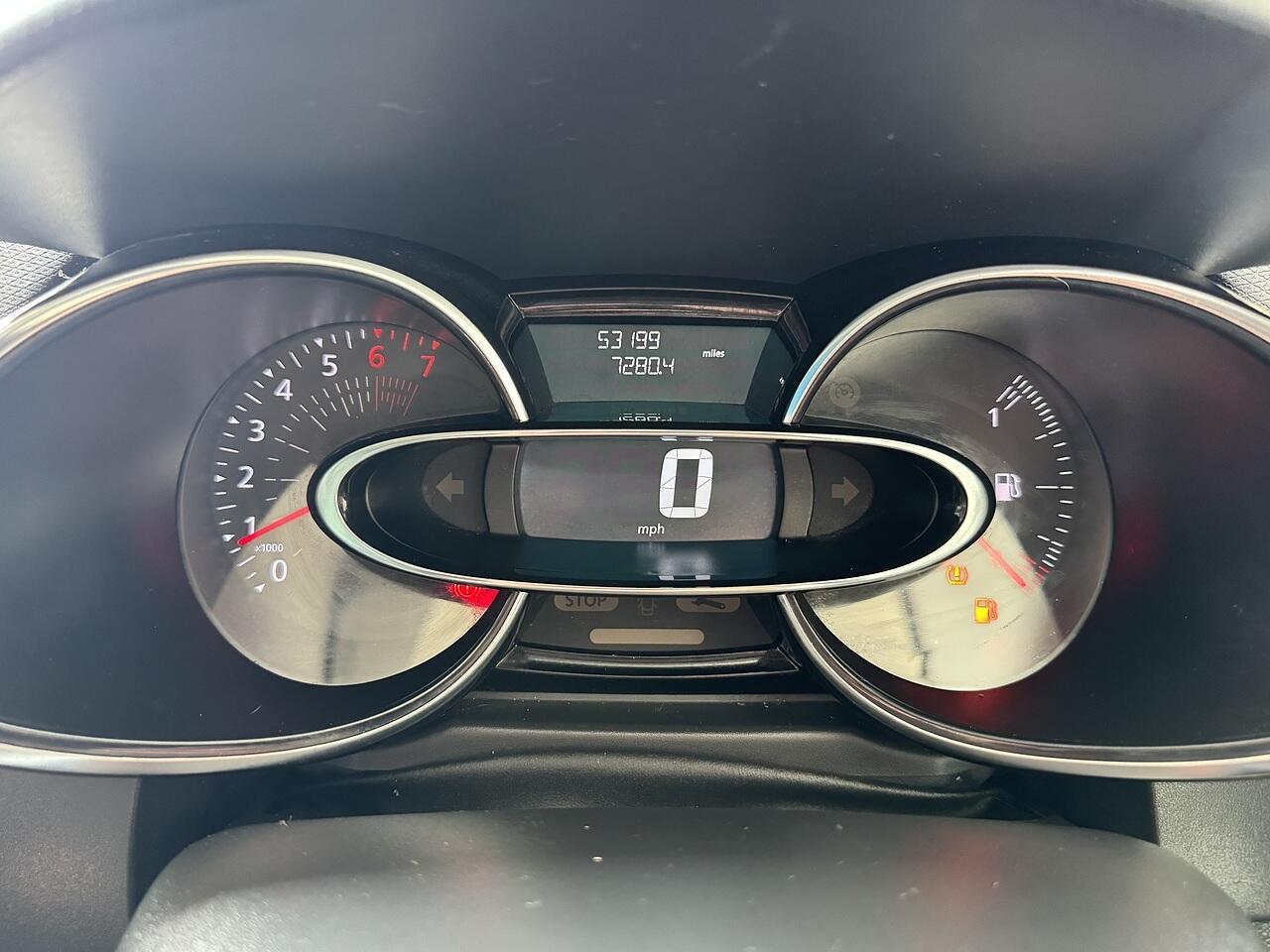 Renault Clio view 23