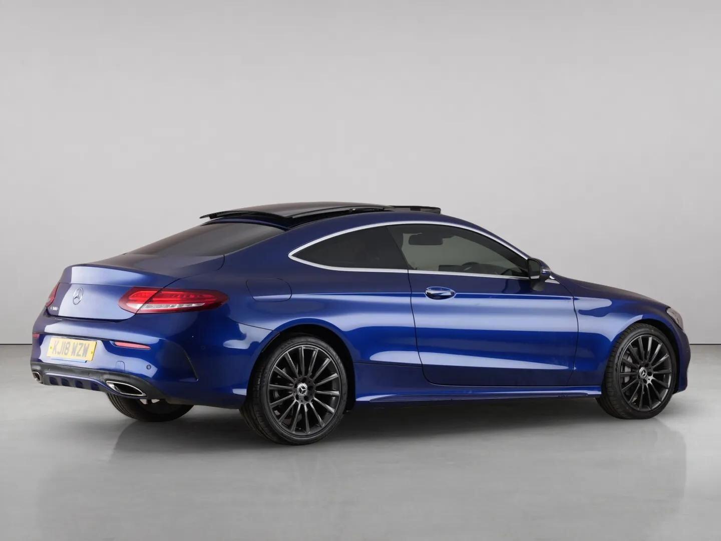 Mercedes-Benz C-Class view 6