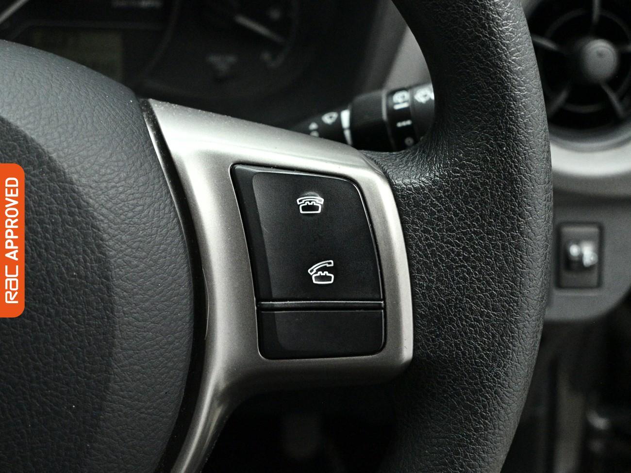 Toyota Yaris view 17