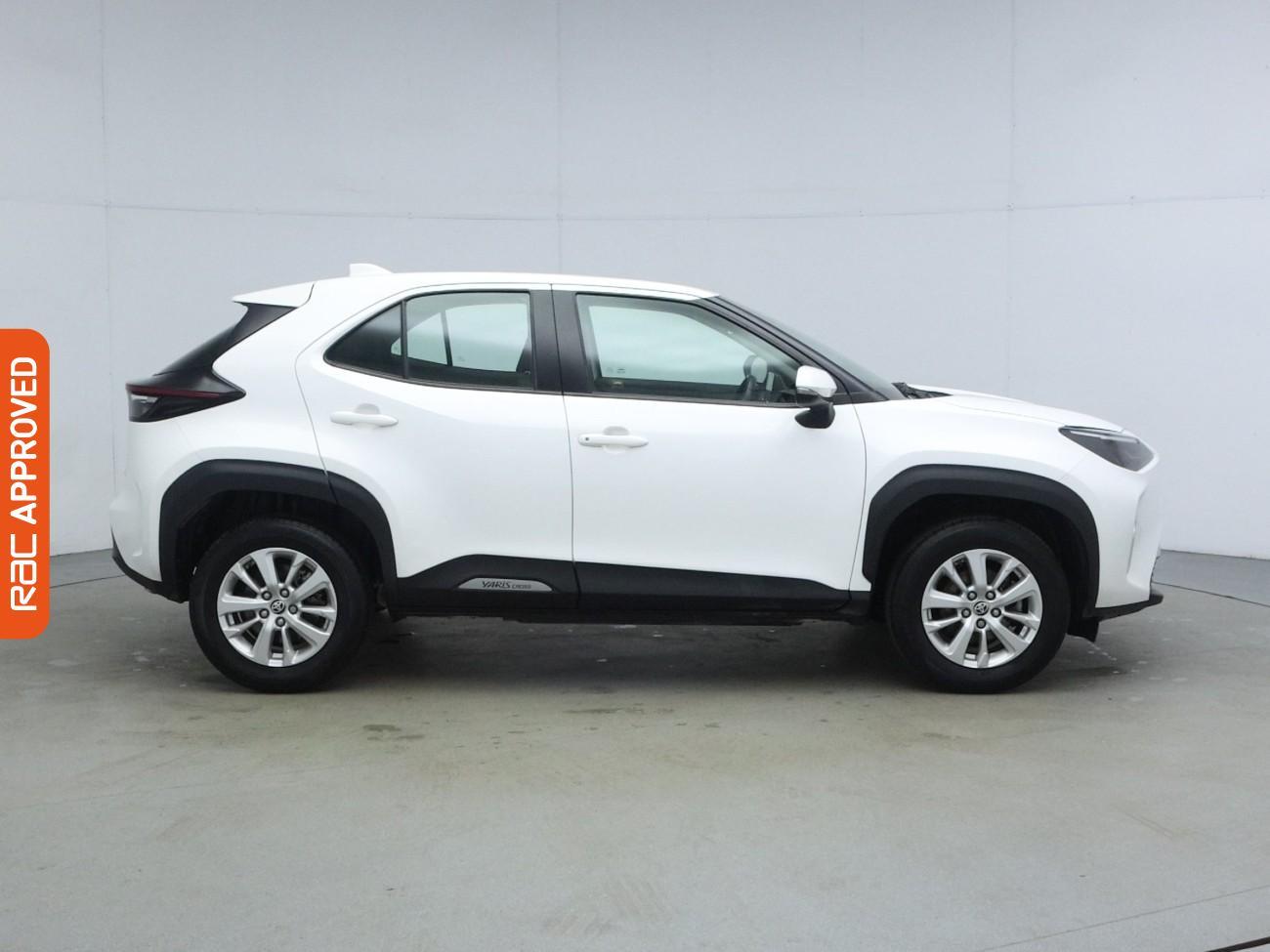 Toyota Yaris Cross view 6