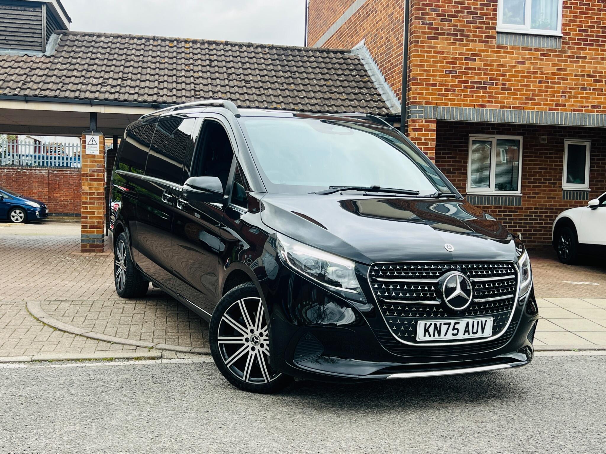 Mercedes-Benz V Class view 11