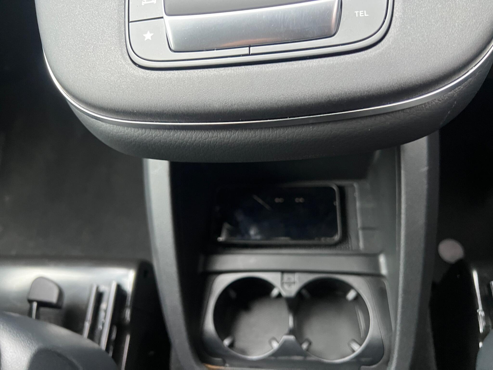 Mercedes-Benz V Class view 32