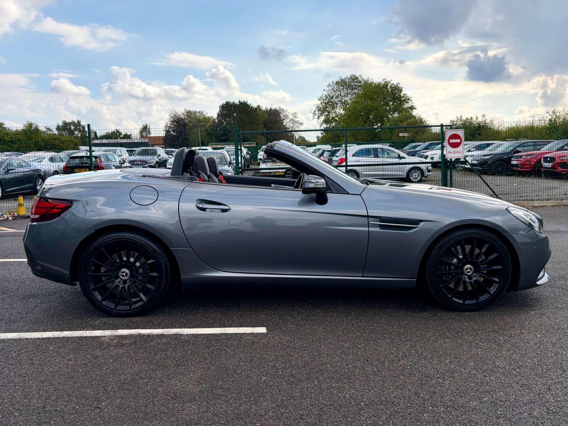 Mercedes-Benz SLC view 9