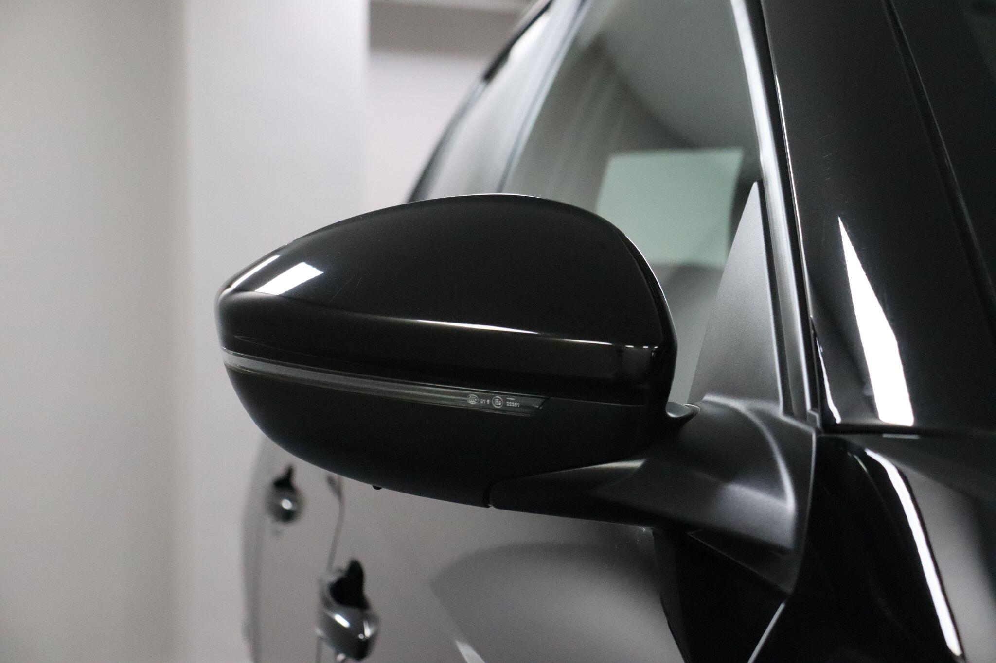 Vauxhall Corsa view 33