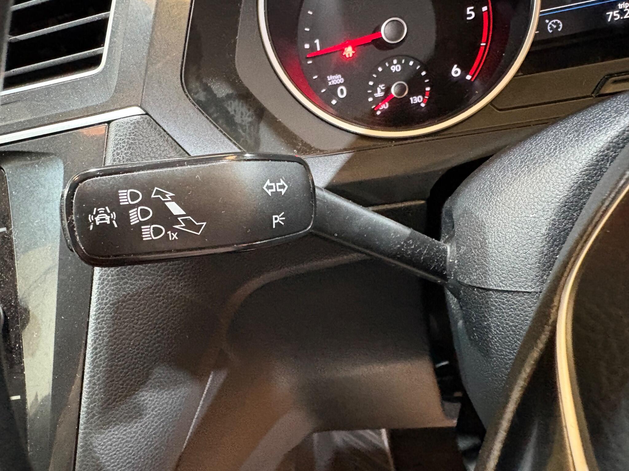 Volkswagen Tiguan view 60