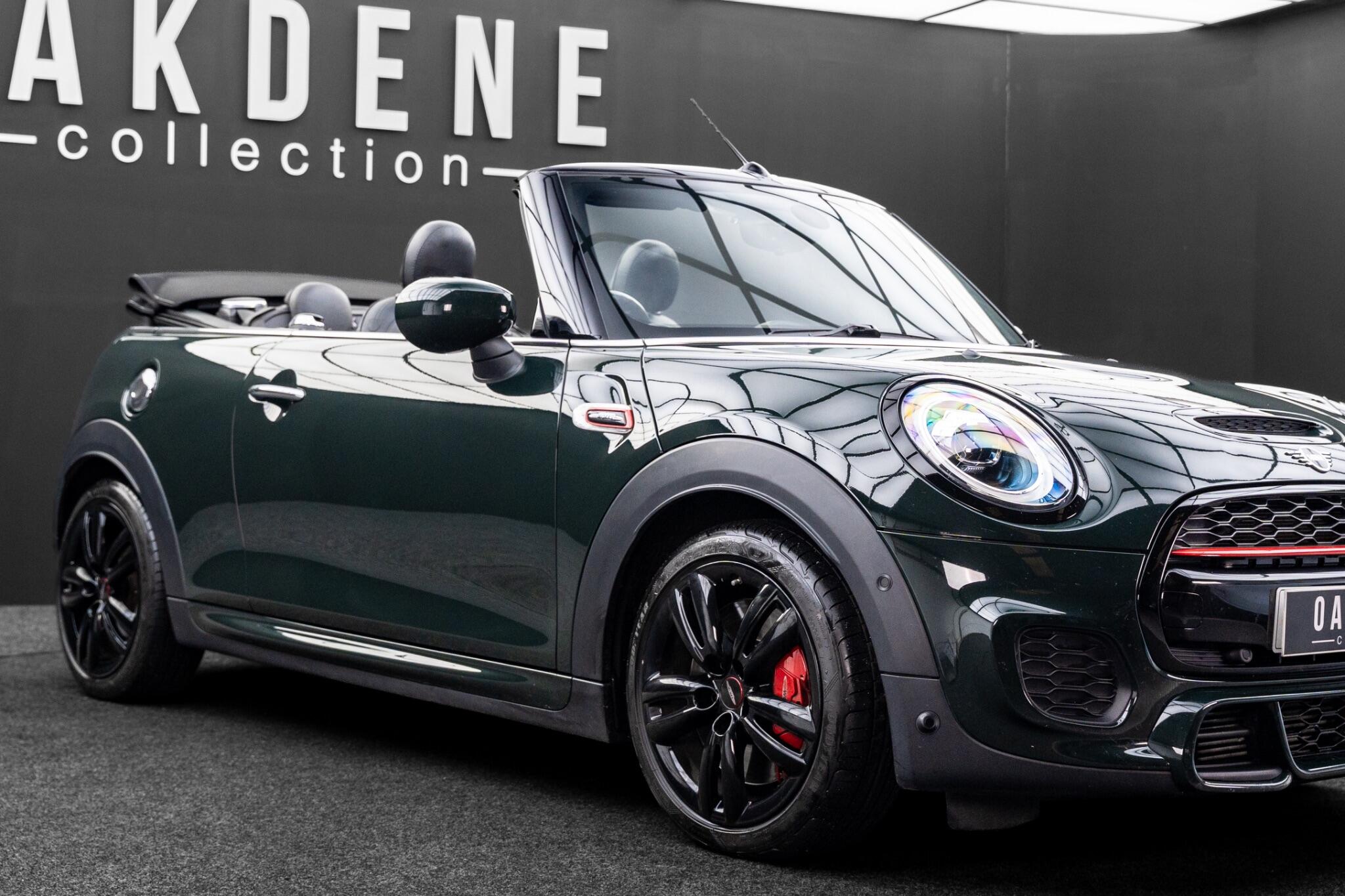 MINI Convertible view 22