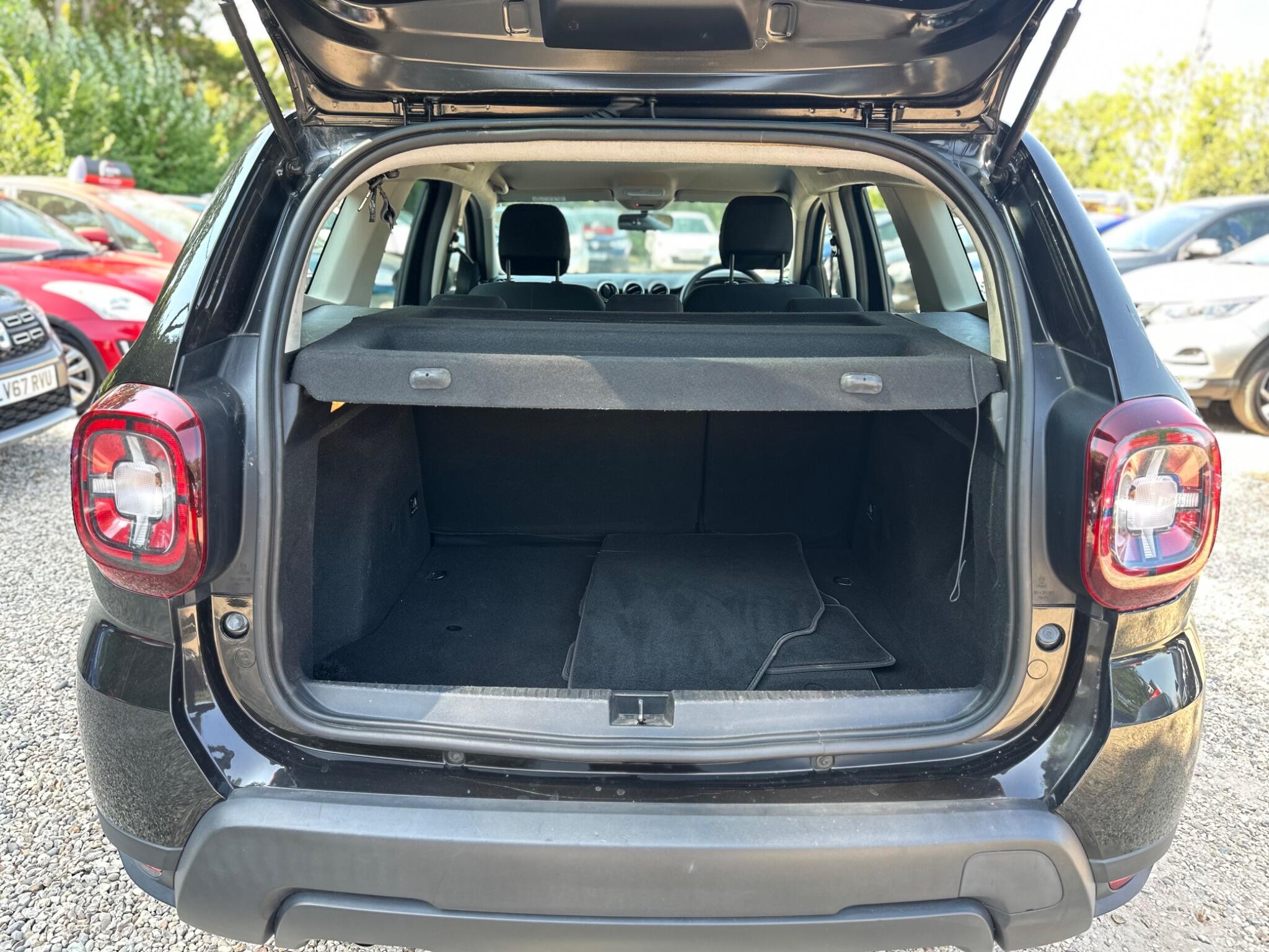 Dacia Duster view 19