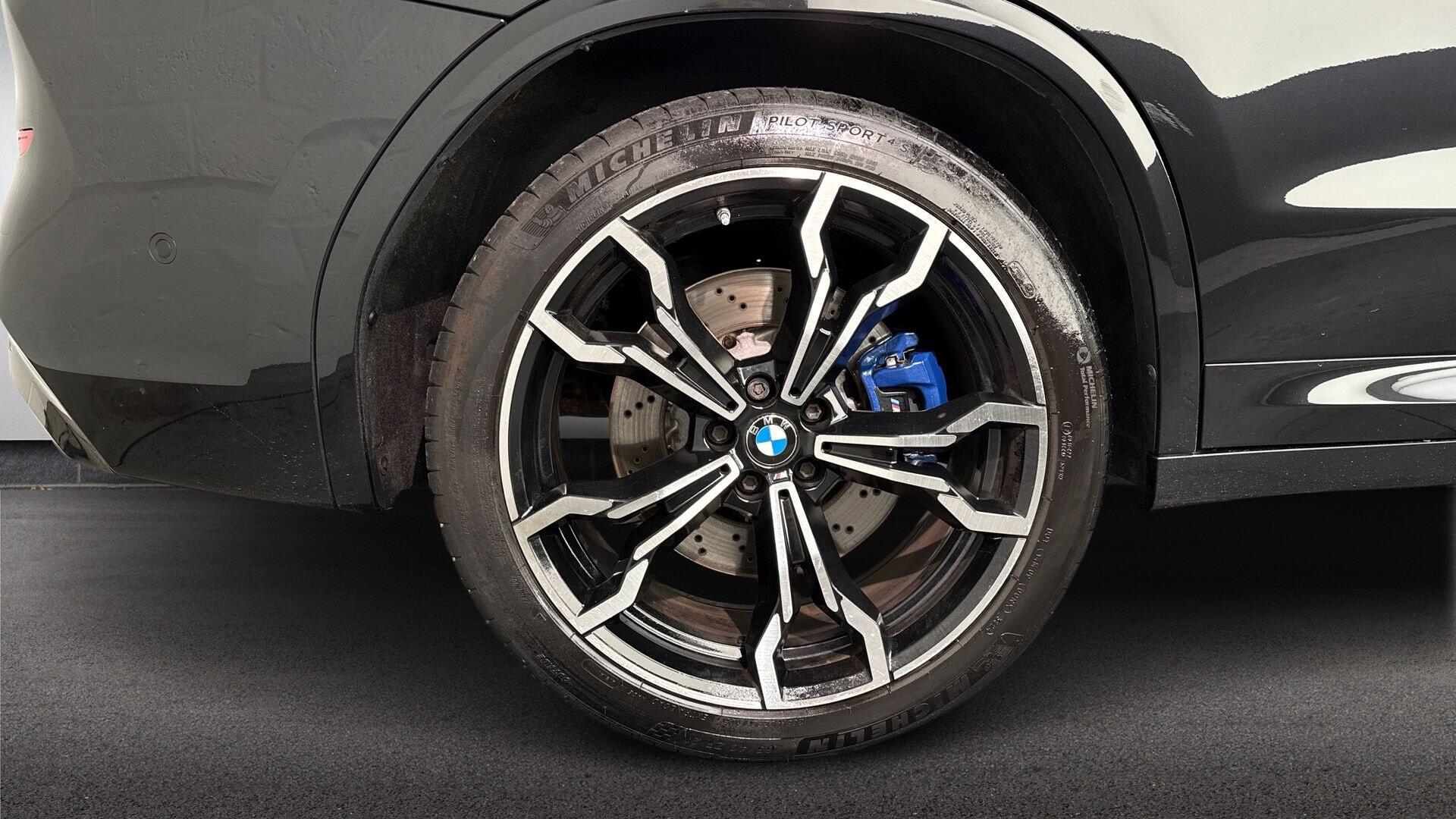 BMW X3 M view 14
