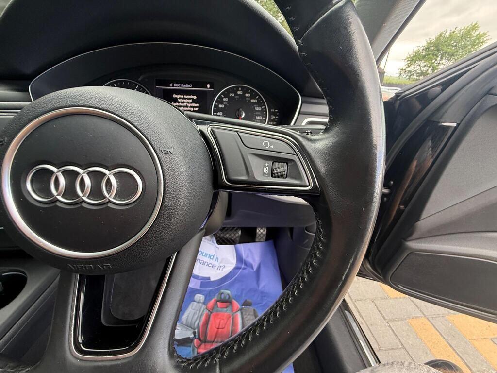 Audi A4 view 23