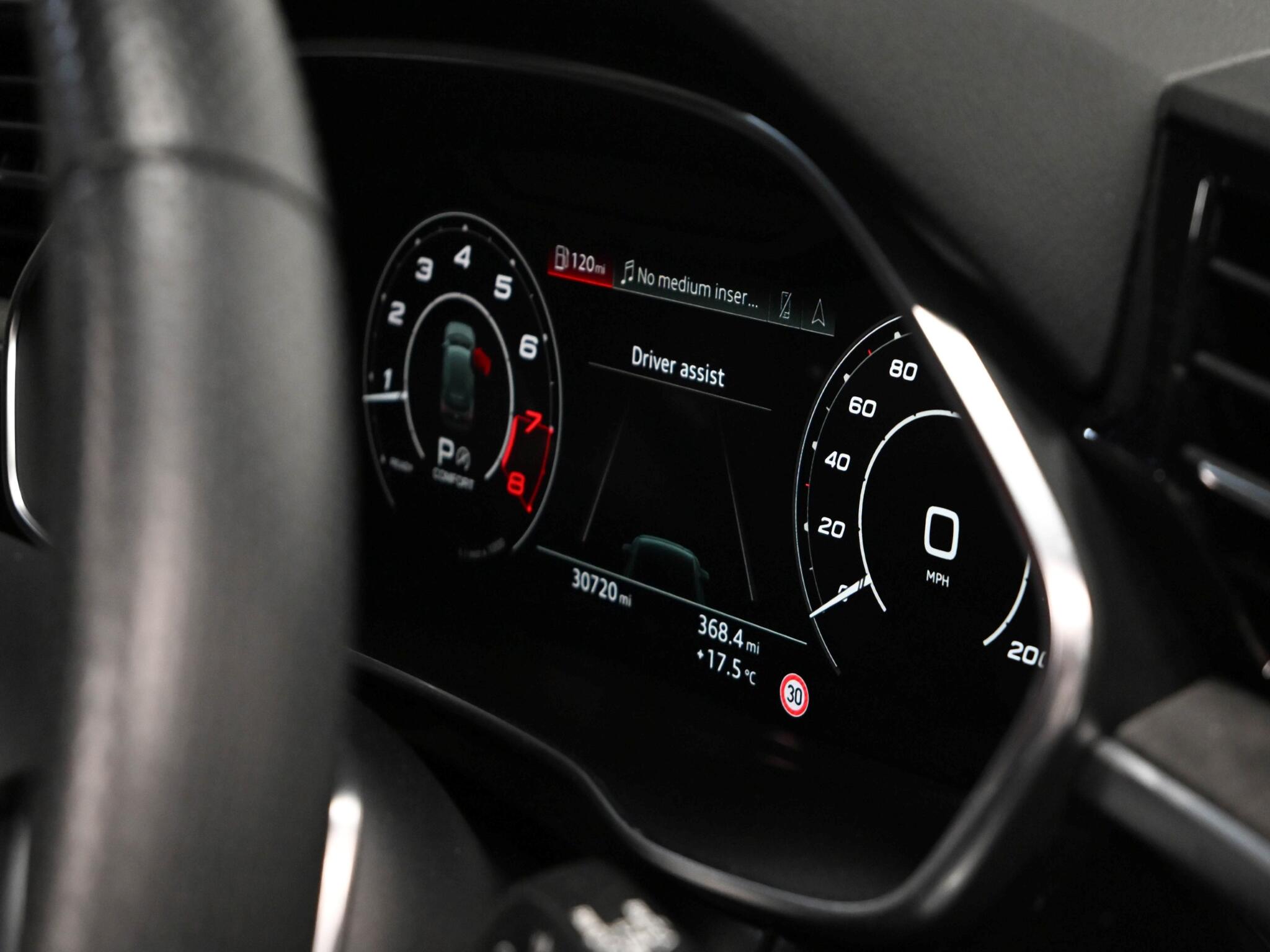 Audi RS Q3 view 14