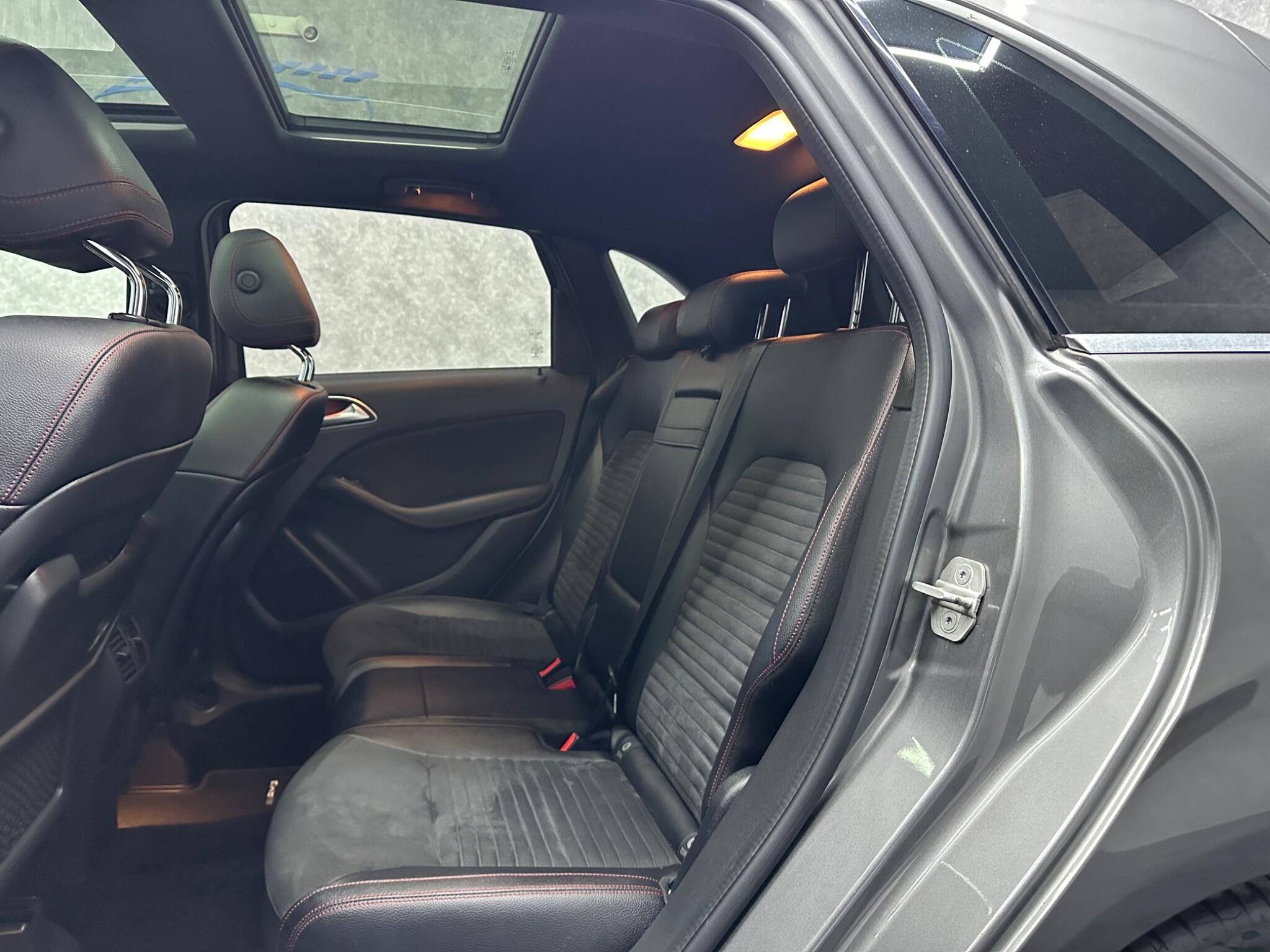 Mercedes-Benz B-Class view 3