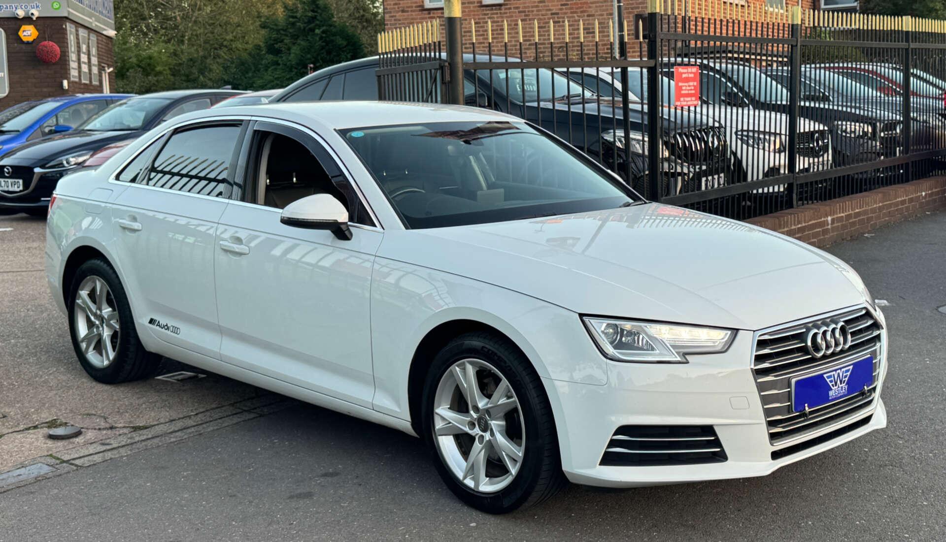 Audi A4 view 4