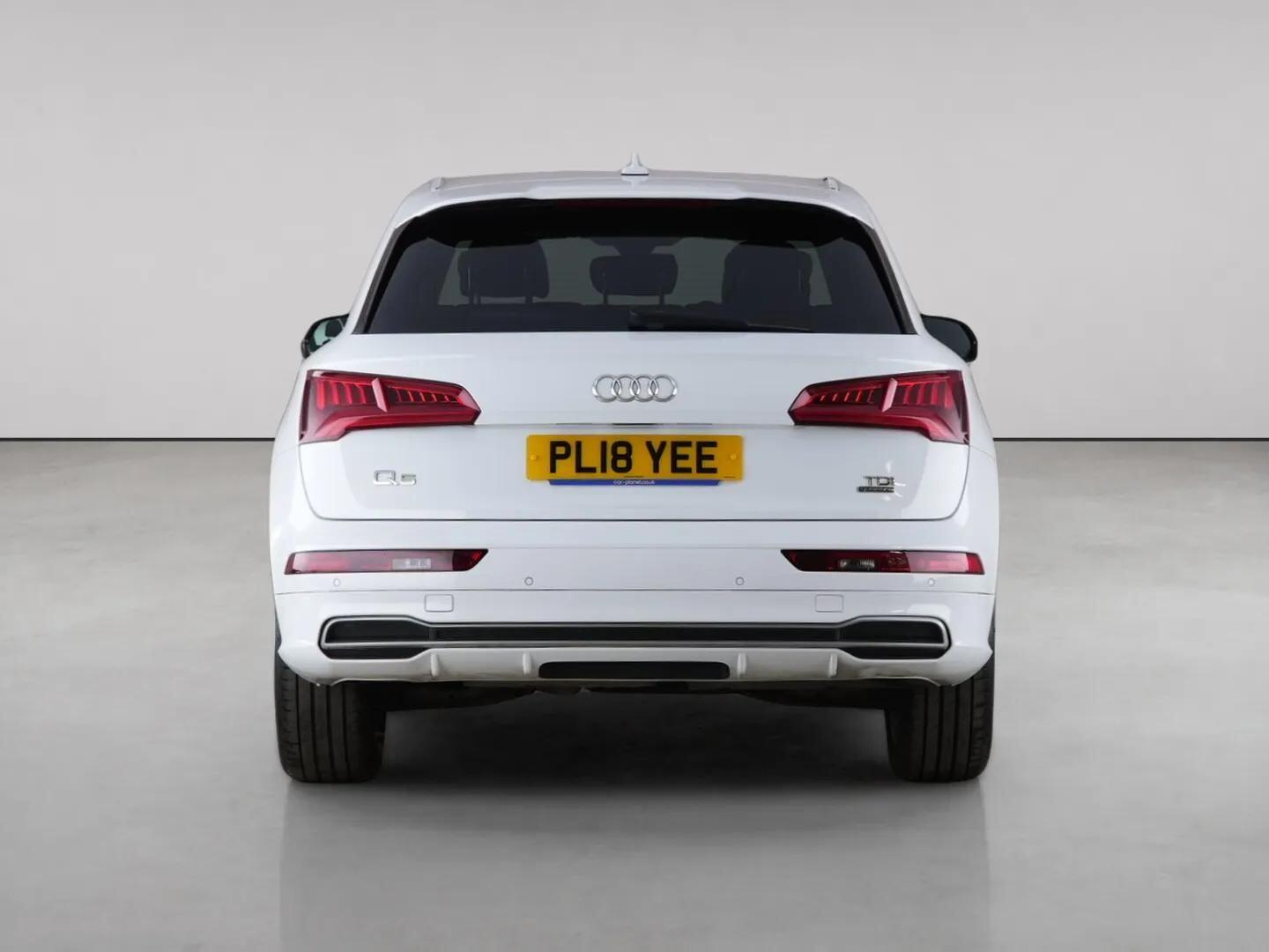 Audi Q5 view 7