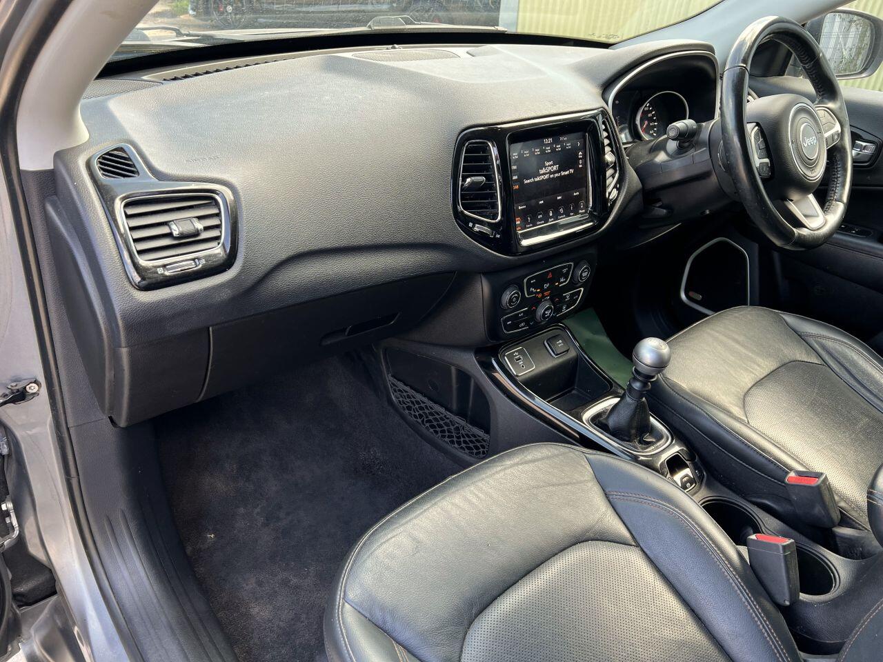 Jeep Compass view 23