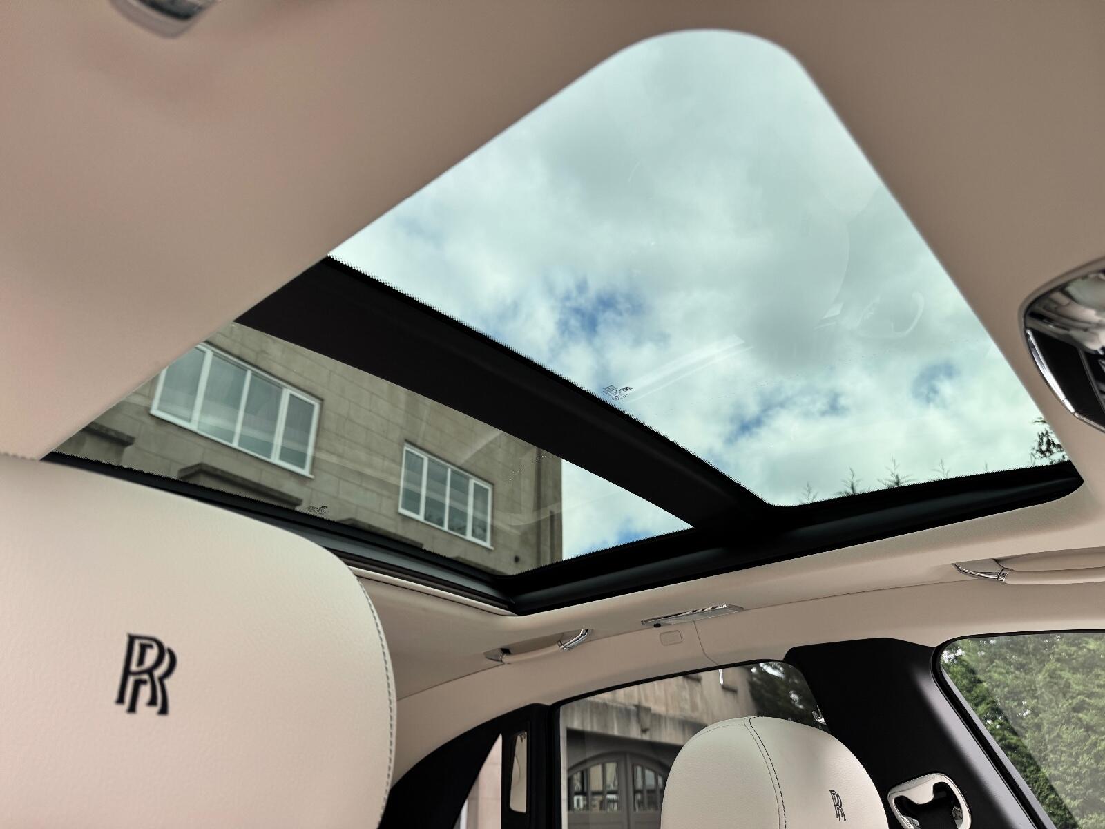 Rolls-Royce Ghost view 20
