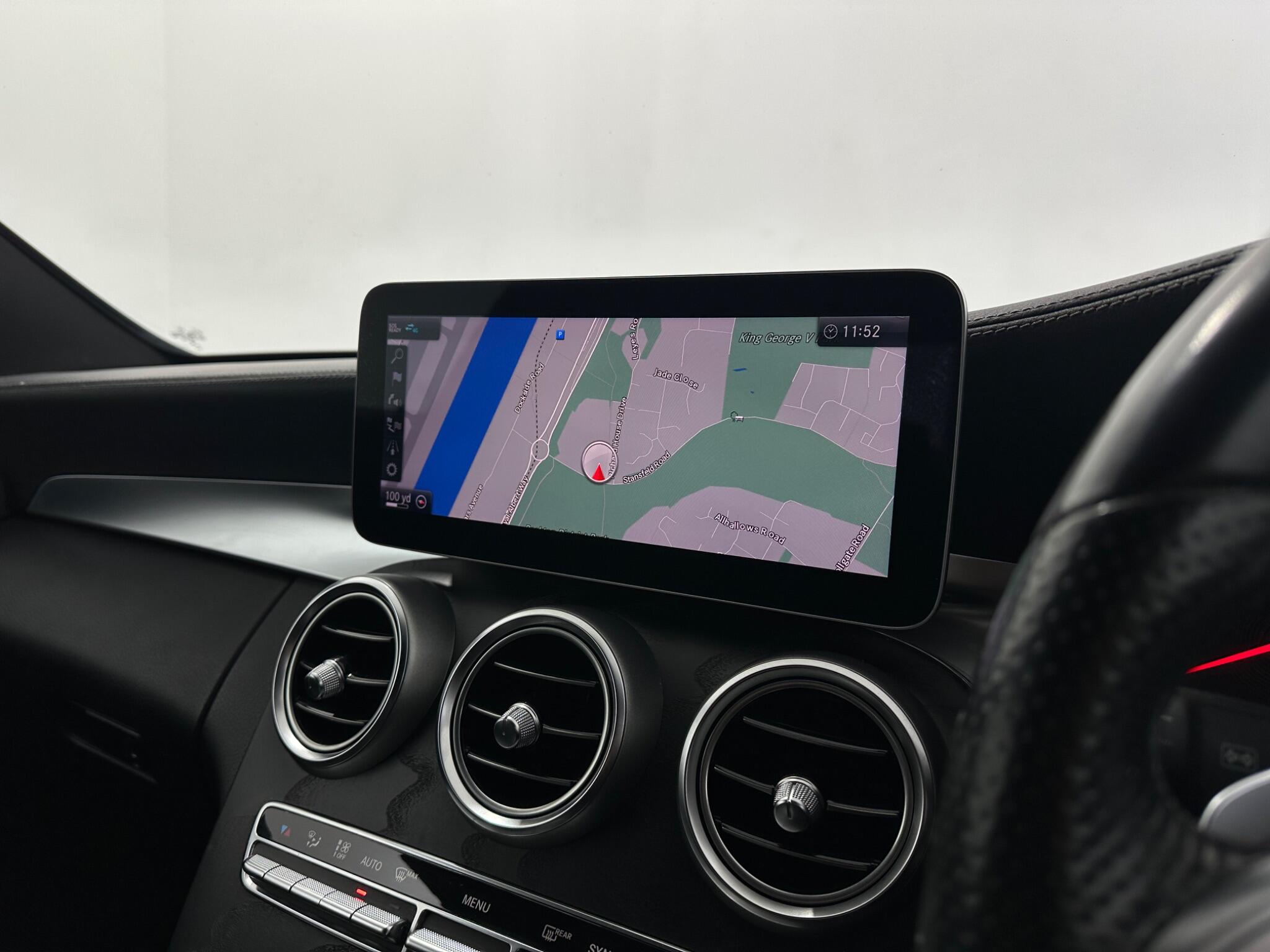 Mercedes-Benz C-Class view 22