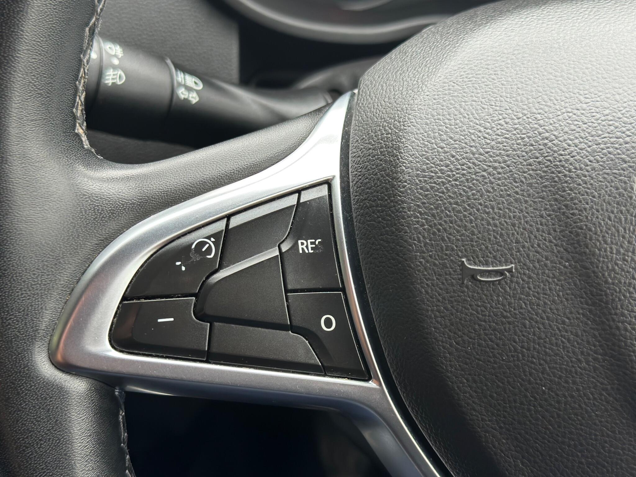 Dacia Duster view 31
