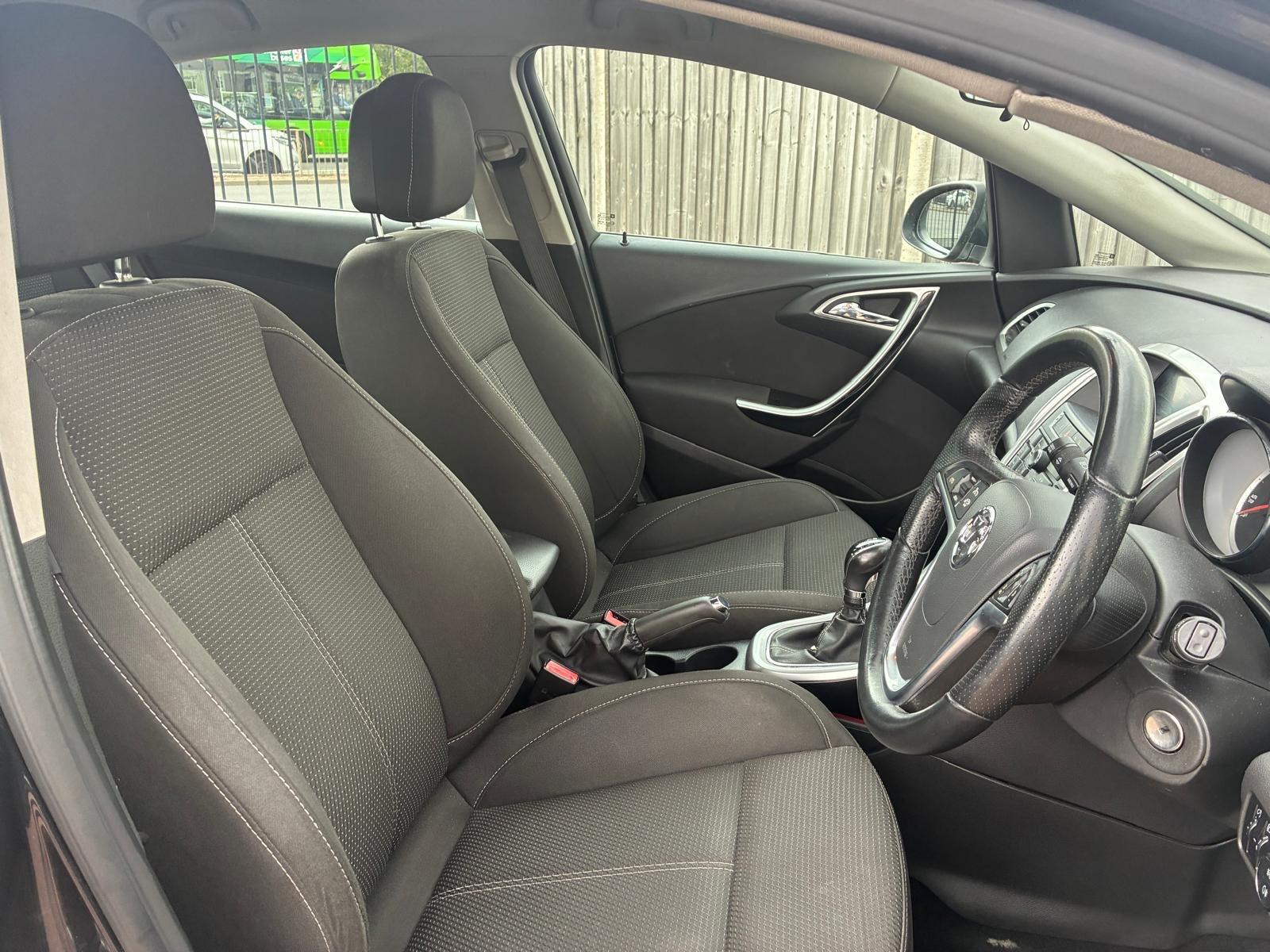 Vauxhall Astra view 11
